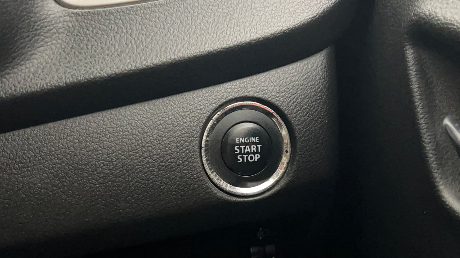 Used 2020 Maruti Suzuki Baleno Zeta Automatic Petrol Automatic top_features Keyless start