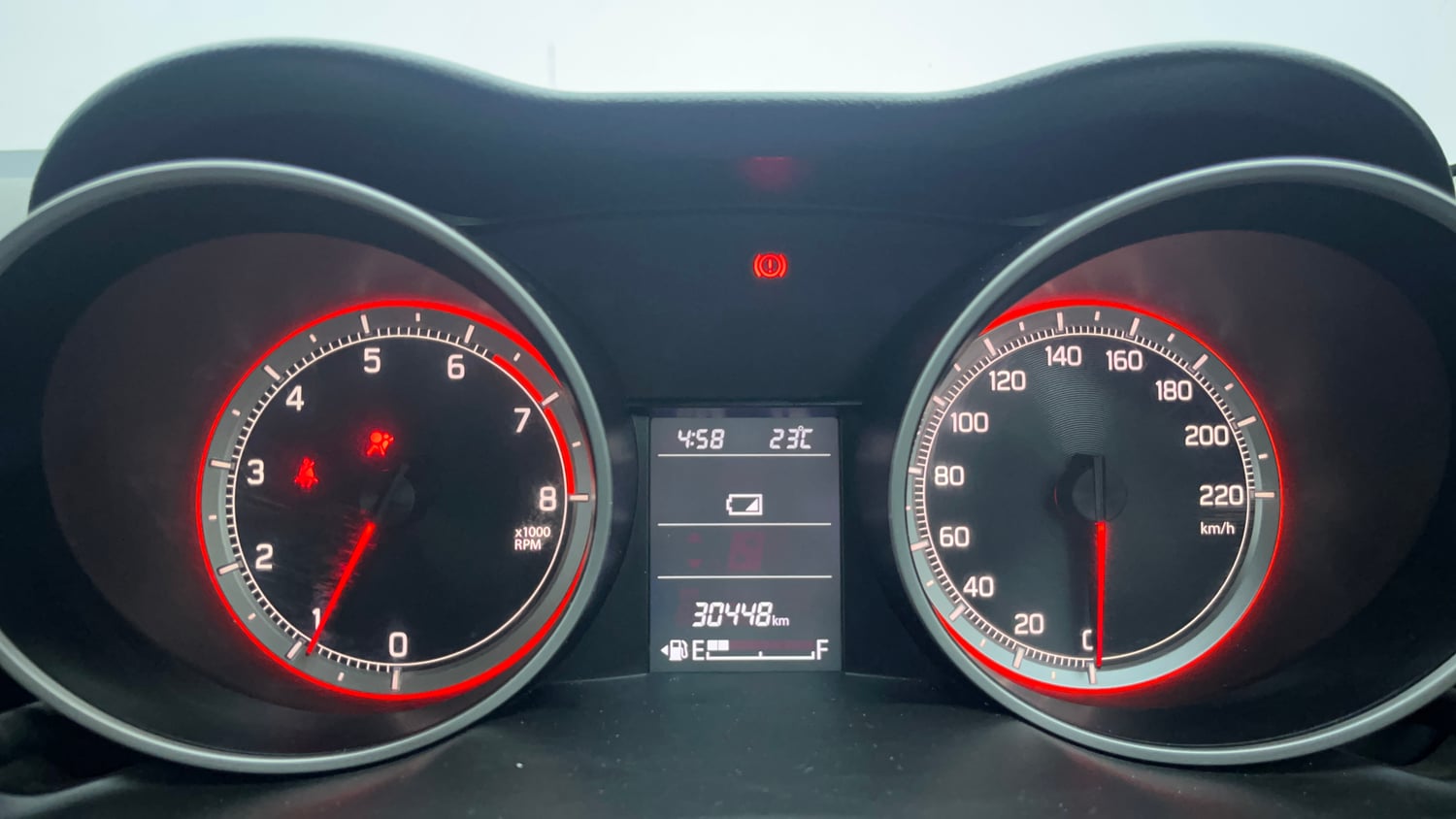 Used 2022 Maruti Suzuki Swift ZXi Petrol Manual interior CLUSTERMETER VIEW
