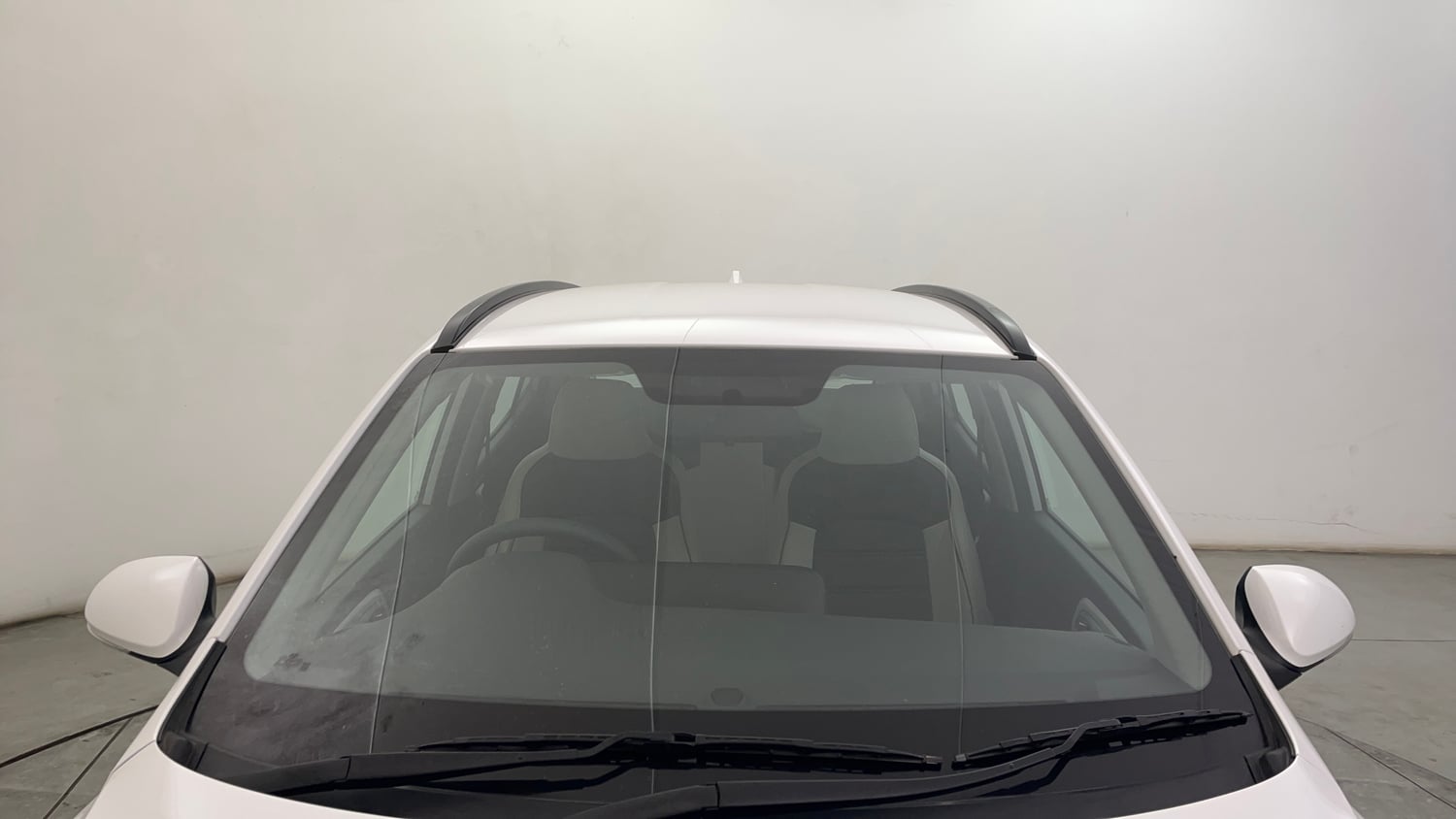 Used 2025 Hyundai Grand i10 Nios Sportz 1.2 Kappa AMT Petrol Automatic exterior FRONT WINDSHIELD VIEW