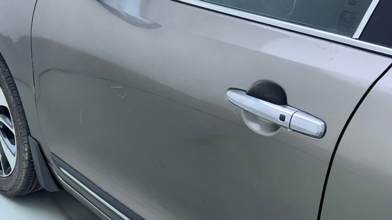 Used 2021 Maruti Suzuki Baleno Zeta Petrol Manual dents MINOR DENT