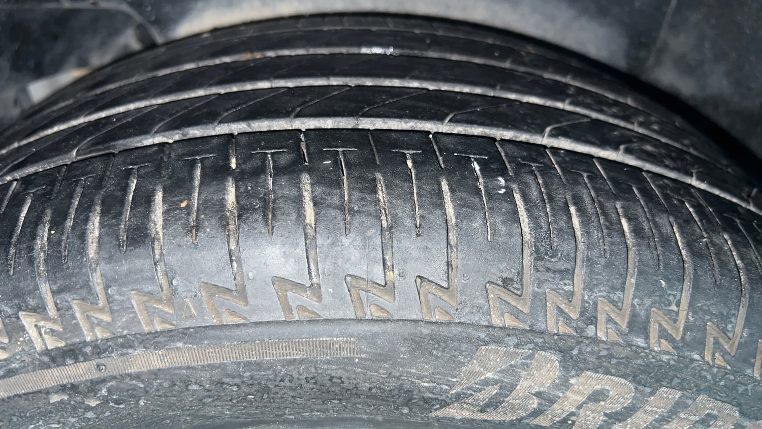Used 2024 Honda Elevate ZX CVT Petrol Automatic tyres RIGHT REAR TYRE TREAD VIEW