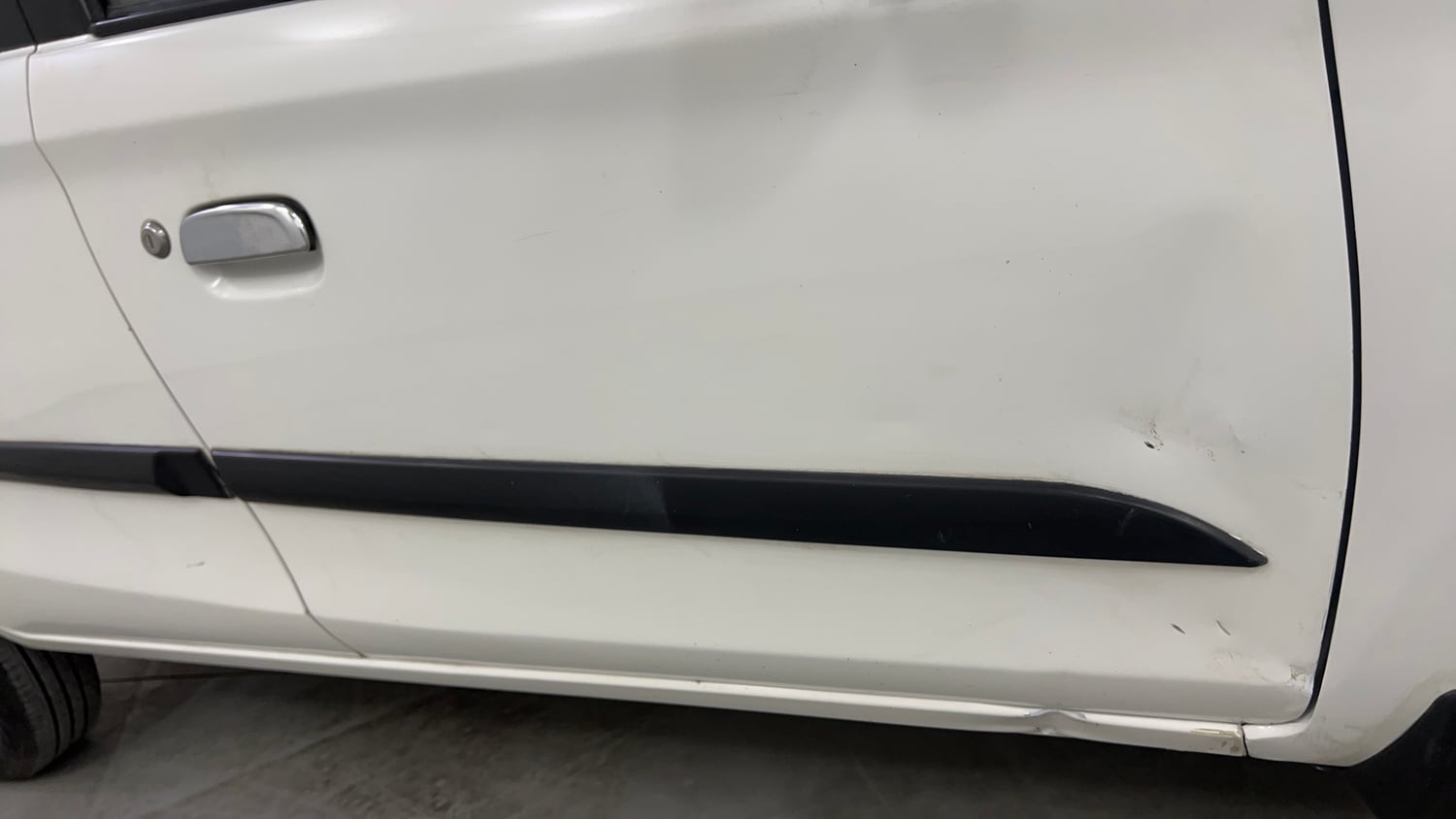 Used 2016 Maruti Suzuki Alto K10 VXi AMT Petrol Automatic dents MINOR DENT