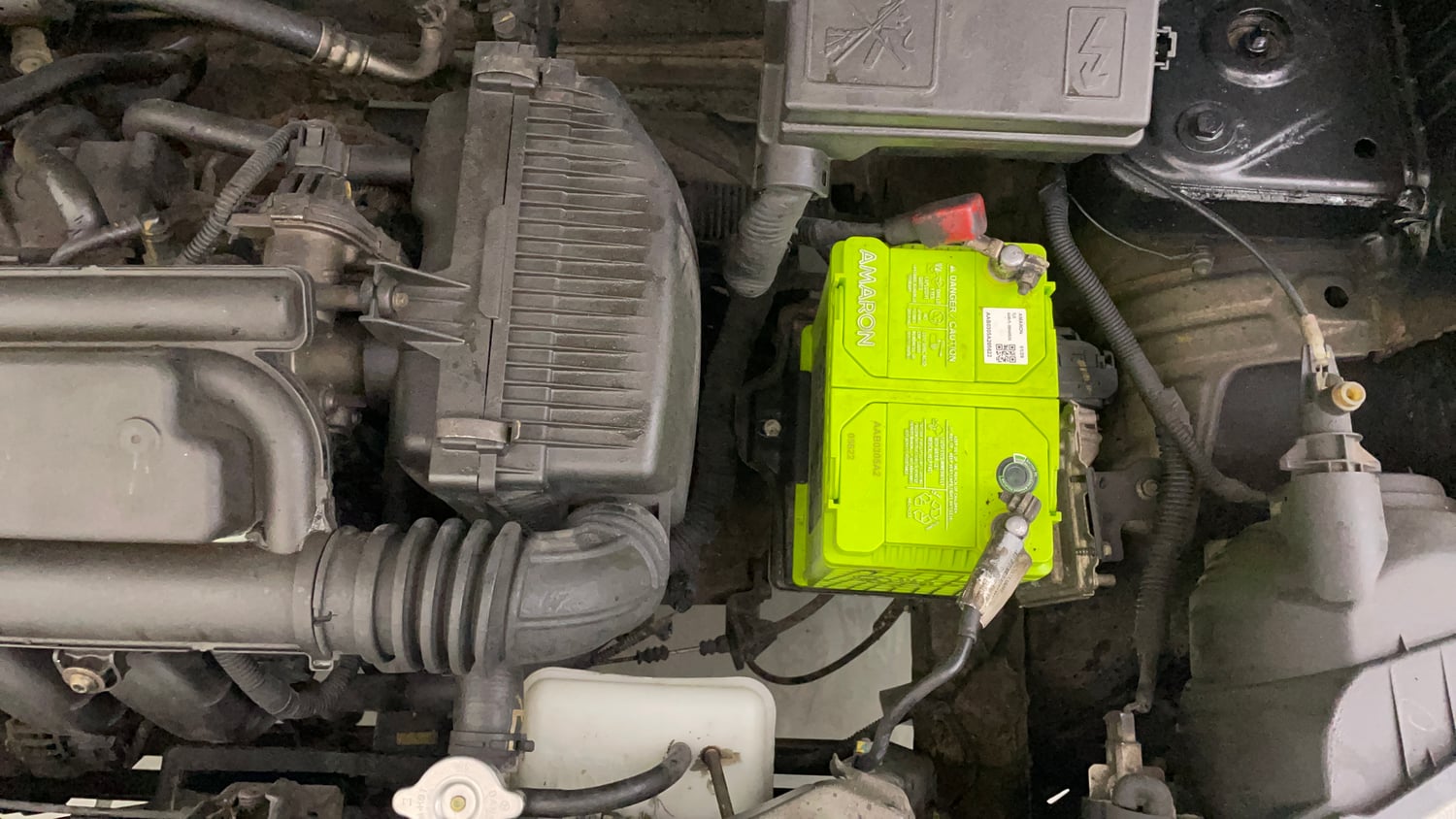 Used 2017 Renault Kwid RXT (O) 1.0 SCE Edition Petrol Manual engine ENGINE LEFT SIDE VIEW