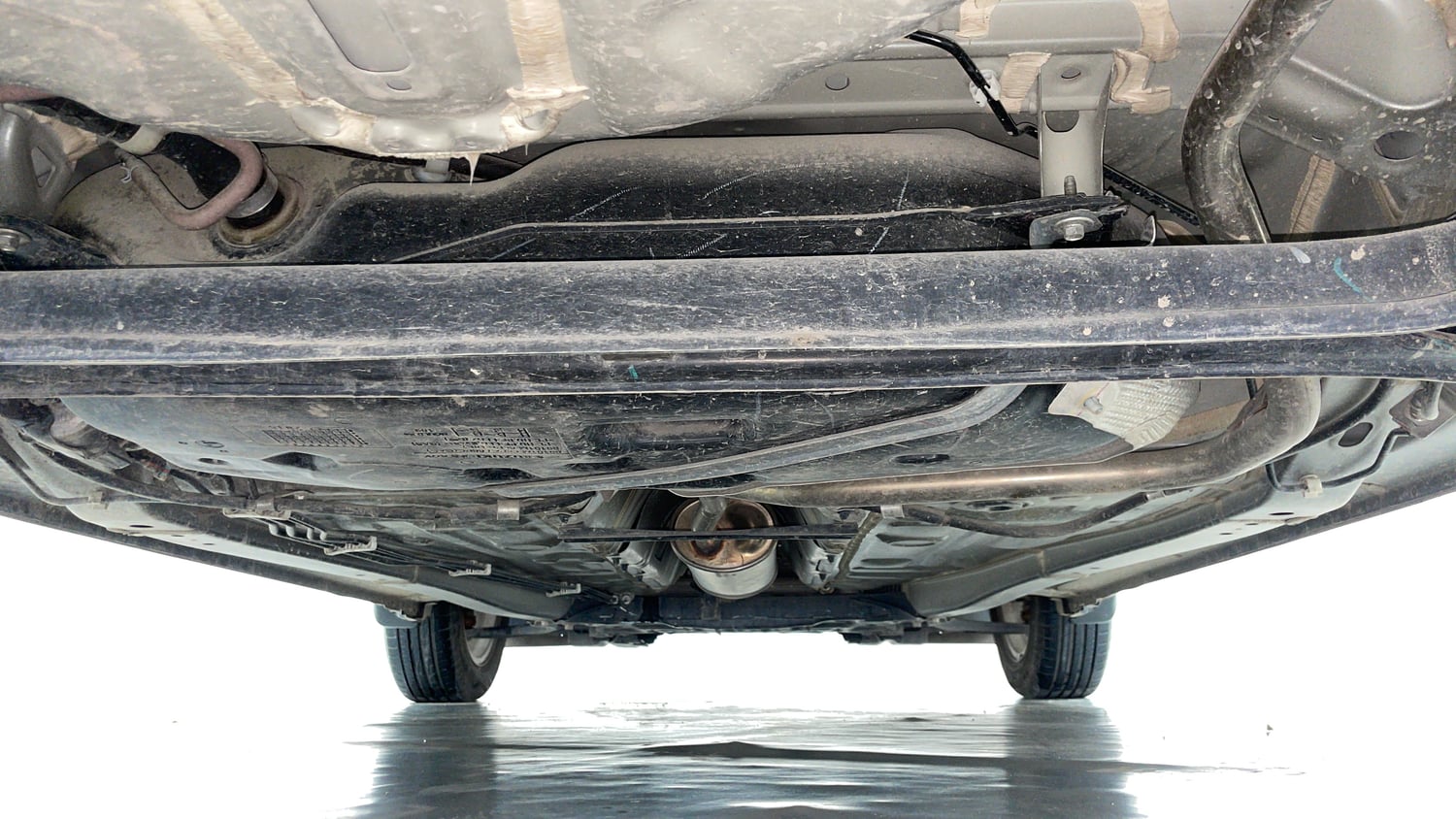 Used 2018 Maruti Suzuki Swift ZXi AMT Petrol Automatic extra REAR UNDERBODY VIEW (TAKEN FROM REAR)