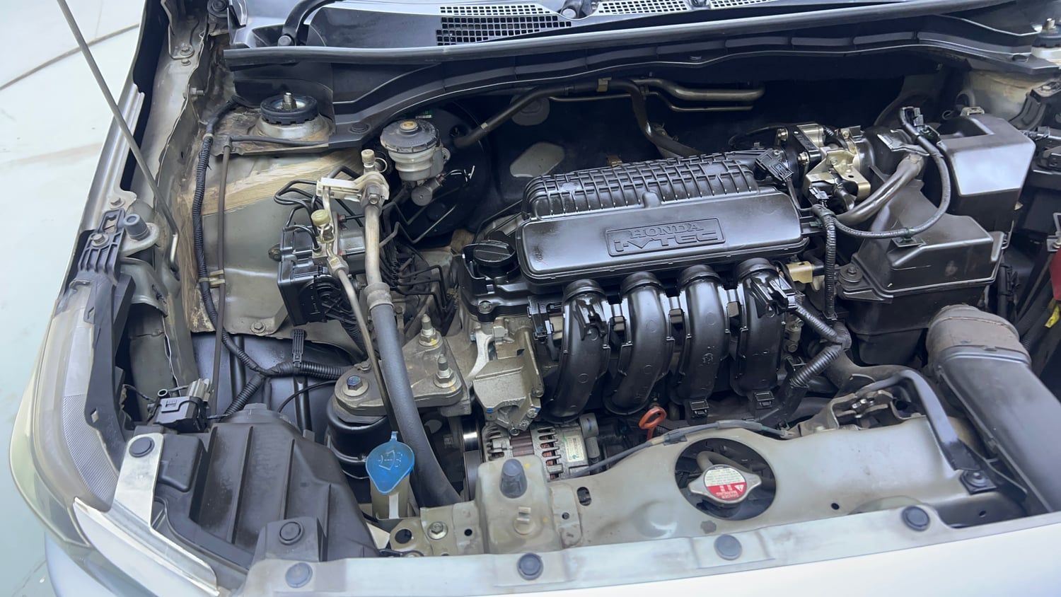 Used 2018 Honda Amaze 1.2 V CVT Petrol Petrol Automatic engine ENGINE RIGHT SIDE VIEW