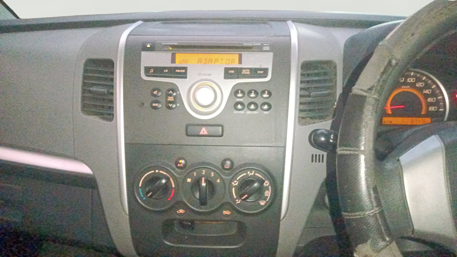 Used 2012 Maruti Suzuki Wagon R 1.0 VXi Petrol Manual interior MUSIC SYSTEM & AC CONTROL VIEW