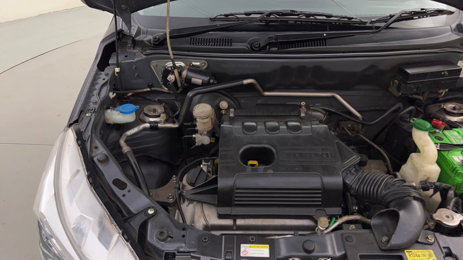 Used 2016 Maruti Suzuki Alto K10 VXi AMT Petrol Automatic engine ENGINE RIGHT SIDE HINGE & APRON VIEW
