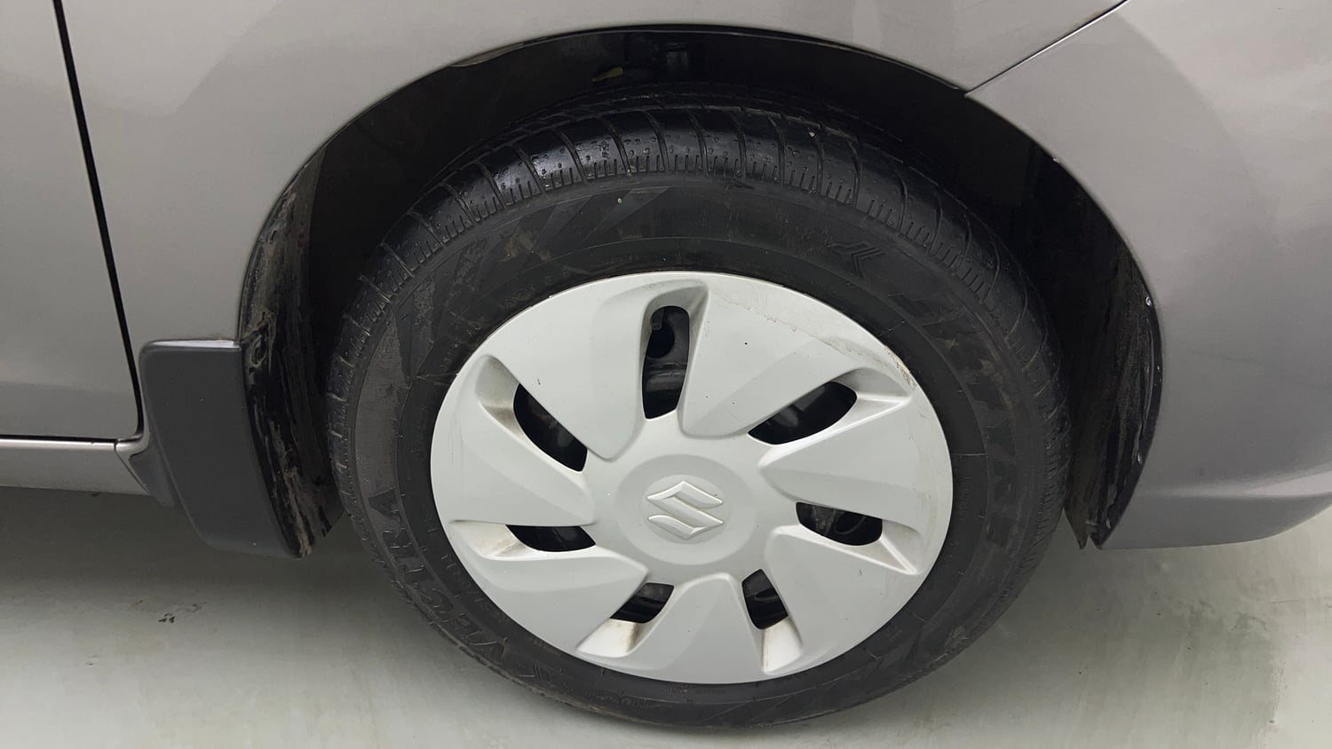 Used 2018 Maruti Suzuki Celerio ZXi (O) AMT Petrol Automatic tyres RIGHT FRONT TYRE RIM VIEW