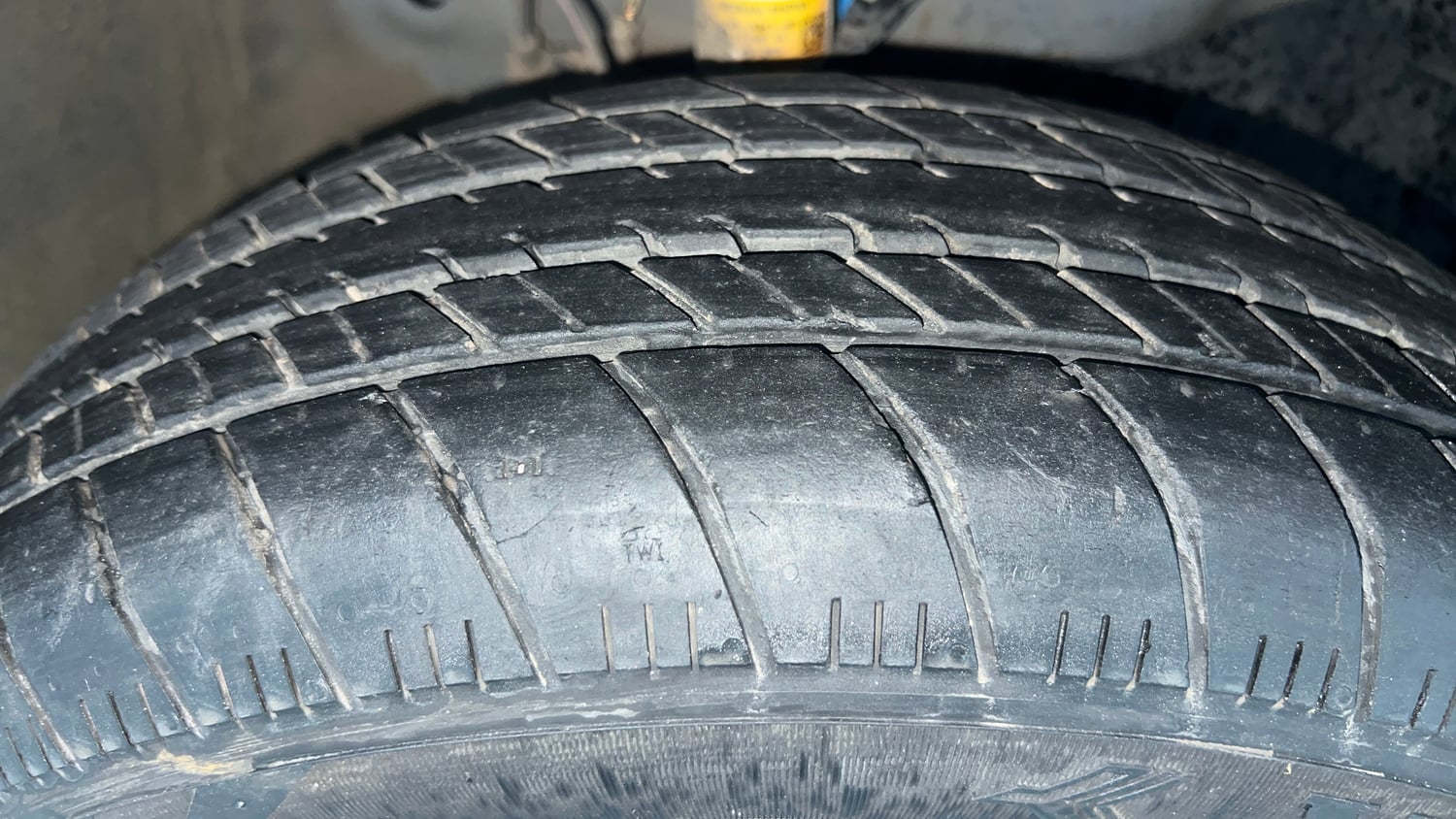 Used 2022 Honda Amaze S MT 1.2 Petrol Petrol Manual tyres RIGHT FRONT TYRE TREAD VIEW