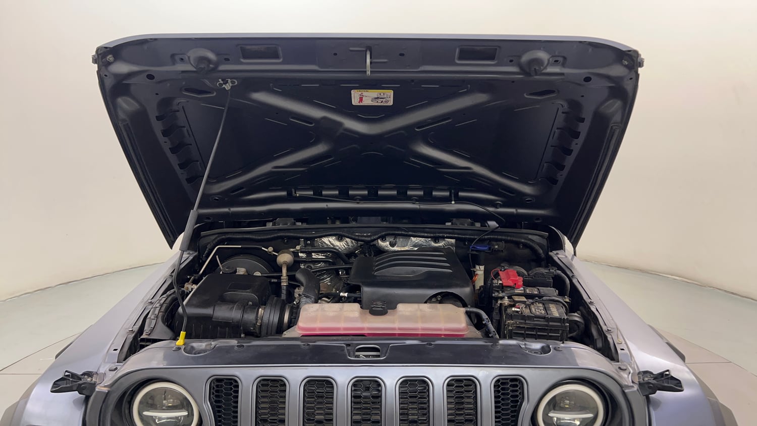 Used 2023 mahindra Thar LX Hard Top Petrol MT 4WD Petrol Manual engine ENGINE & BONNET OPEN FRONT VIEW