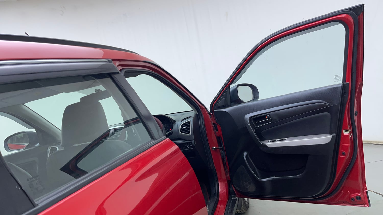 Used 2020 maruti-suzuki Vitara Brezza VXi Petrol Manual interior RIGHT FRONT DOOR OPEN VIEW