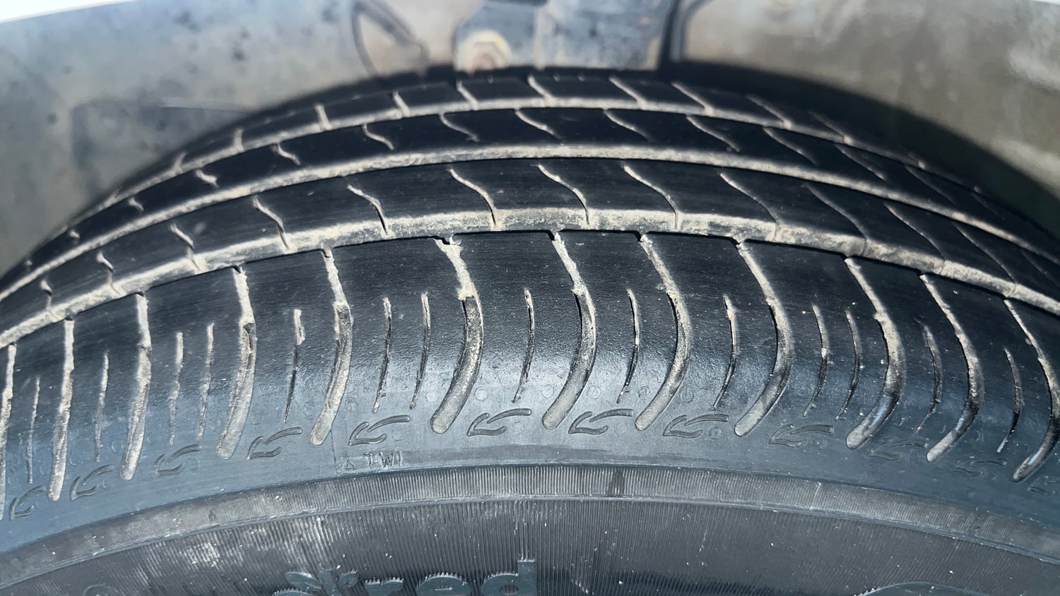 Used 2024 Maruti Suzuki Wagon R VXI 1.0 CNG Cng Manual tyres LEFT FRONT TYRE TREAD VIEW