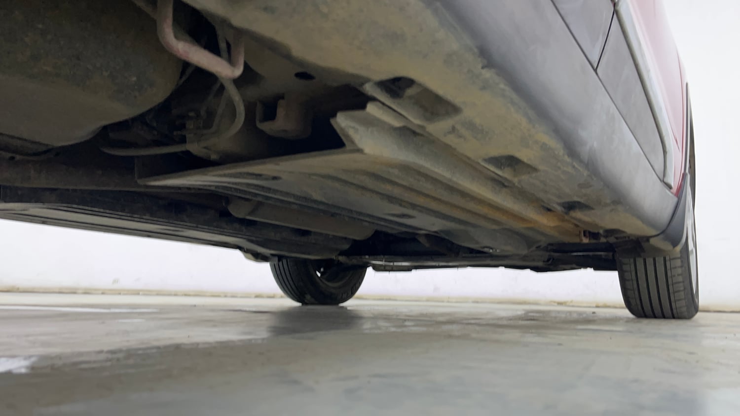 Used 2020 maruti-suzuki Vitara Brezza VXi Petrol Manual extra REAR RIGHT UNDERBODY VIEW