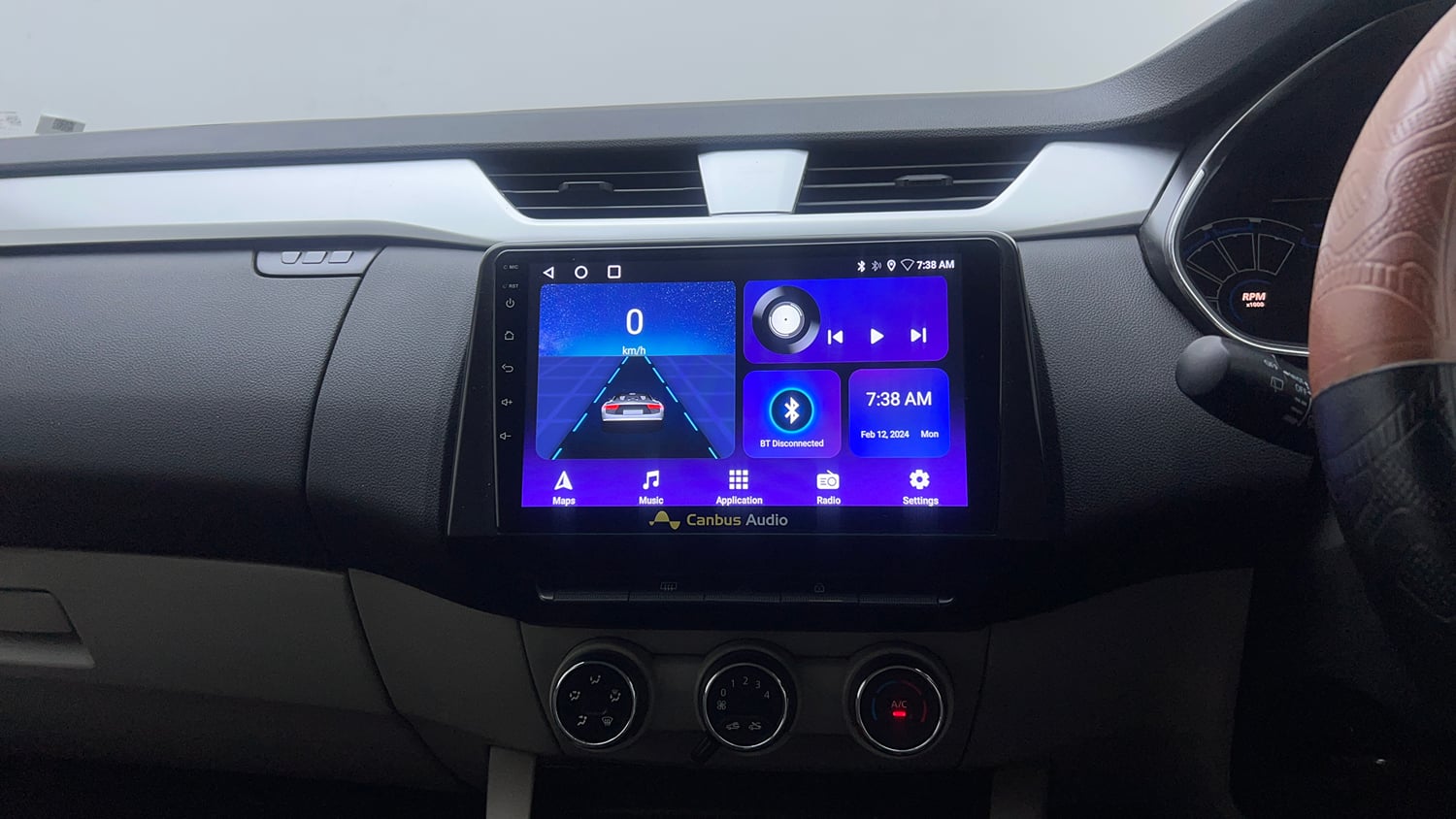 Used 2020 Renault Triber RXZ Petrol Manual top_features Integrated (in-dash) music system