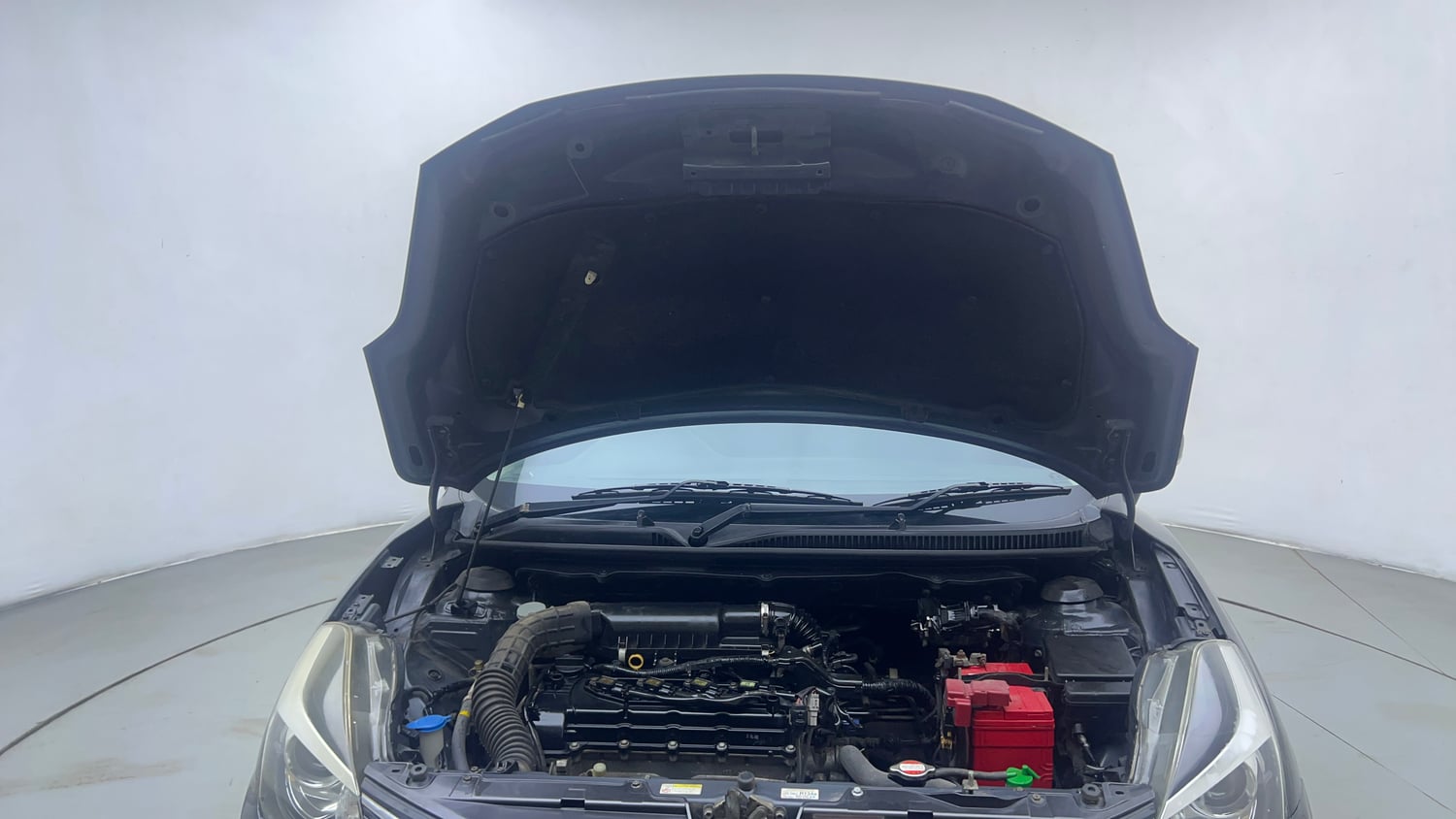 Used 2019 Maruti Suzuki Baleno Alpha 1.2 Petrol Manual engine ENGINE & BONNET OPEN FRONT VIEW