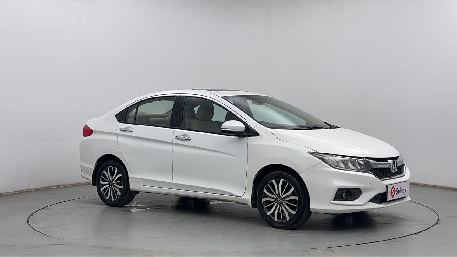 Used 2017 Honda City VX CVT Petrol Petrol Automatic exterior RIGHT FRONT CORNER VIEW