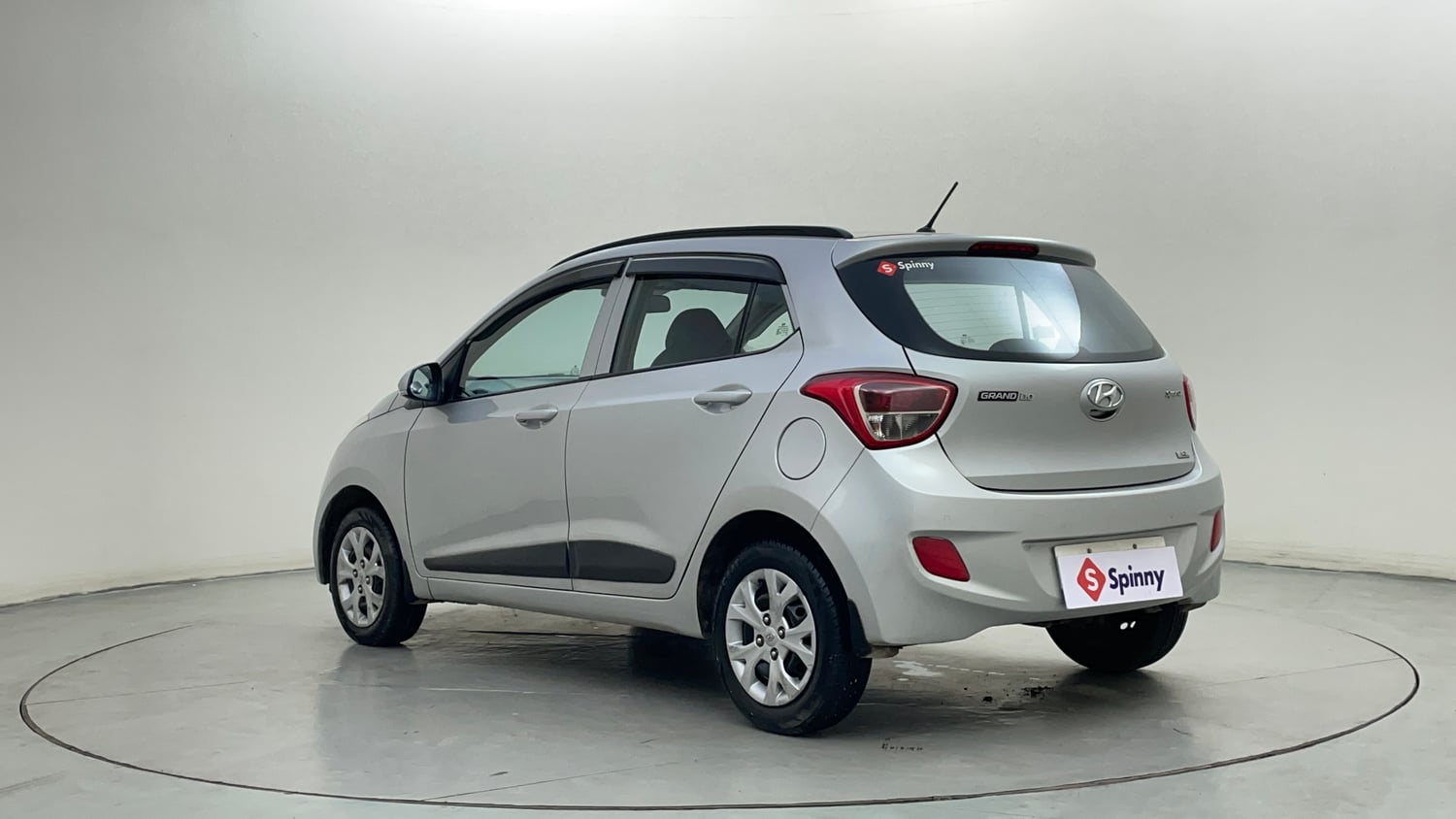 Used 2015 Hyundai Grand i10 Sportz 1.2 Kappa VTVT Petrol Manual exterior LEFT REAR CORNER VIEW
