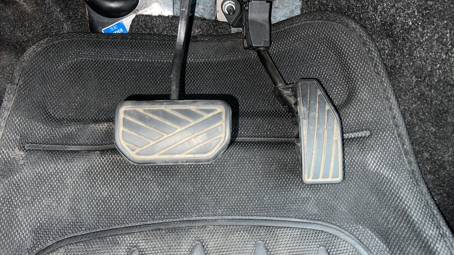 Used 2018 Maruti Suzuki Swift ZXi AMT Petrol Automatic interior PEDALS VIEW