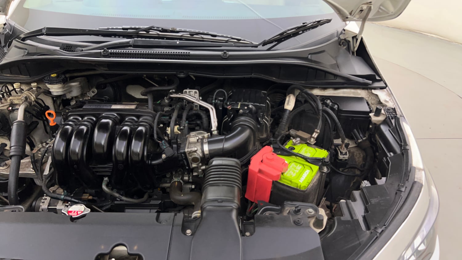 Used 2021 Honda City ZX CVT Petrol Petrol Automatic engine ENGINE LEFT SIDE HINGE & APRON VIEW