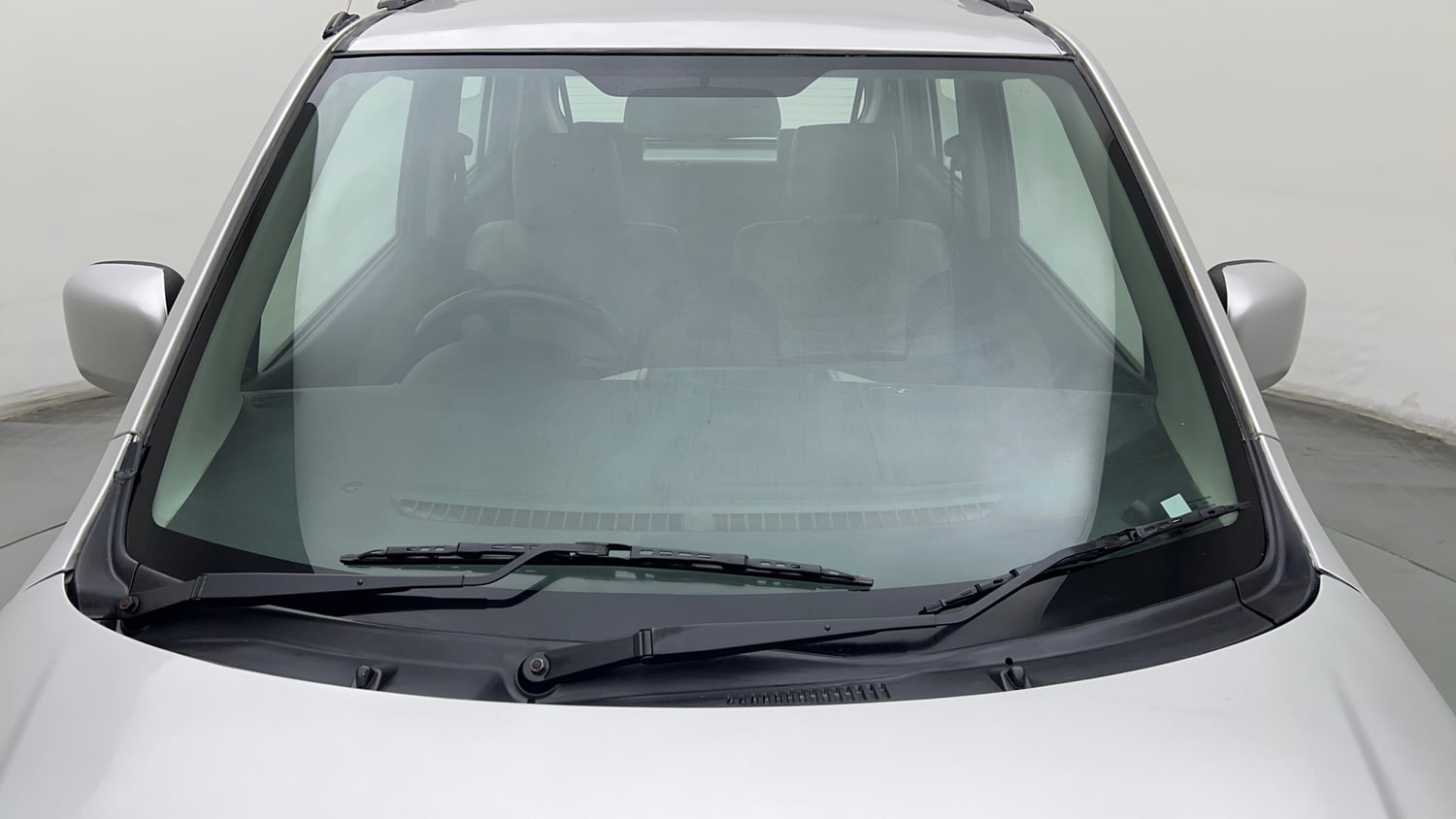 Used 2016 Maruti Suzuki Wagon R 1.0 VXI AMT Petrol Automatic exterior FRONT WINDSHIELD VIEW