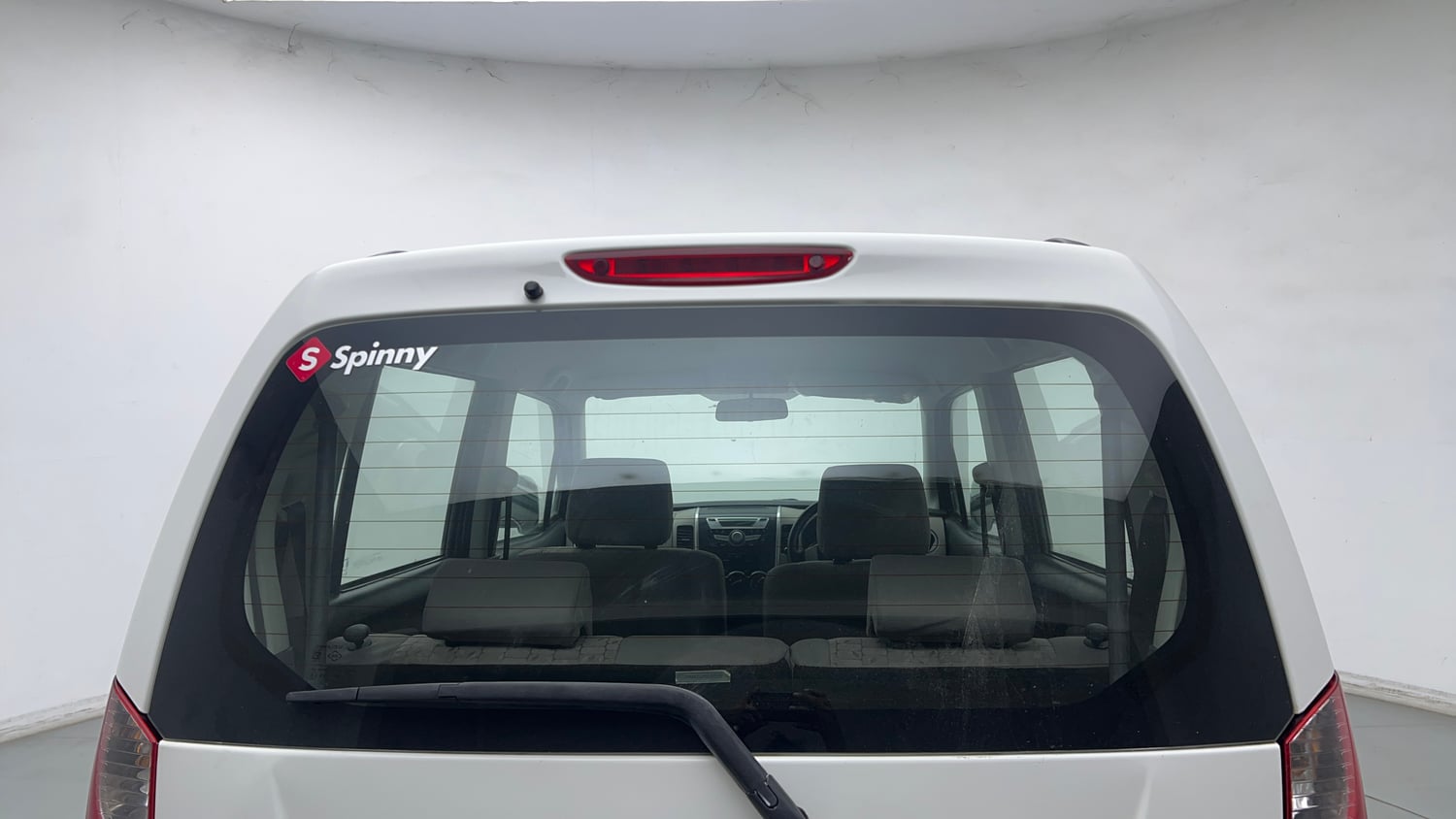 Used 2015 Maruti Suzuki Wagon R VXI Petrol Manual exterior BACK WINDSHIELD VIEW