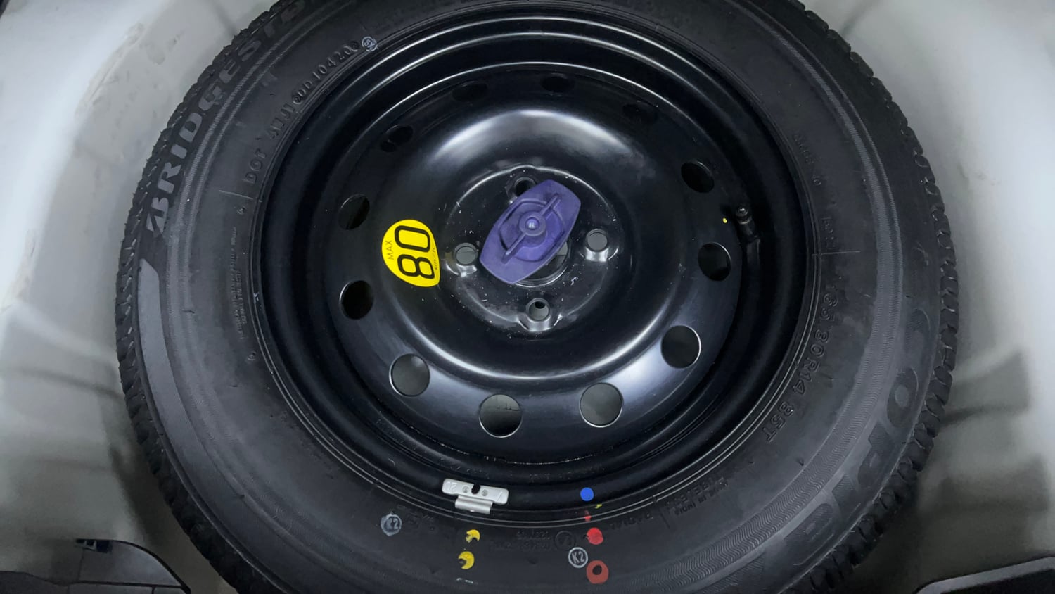 Used 2020 Maruti Suzuki Swift ZXi AMT Petrol Automatic tyres SPARE TYRE VIEW