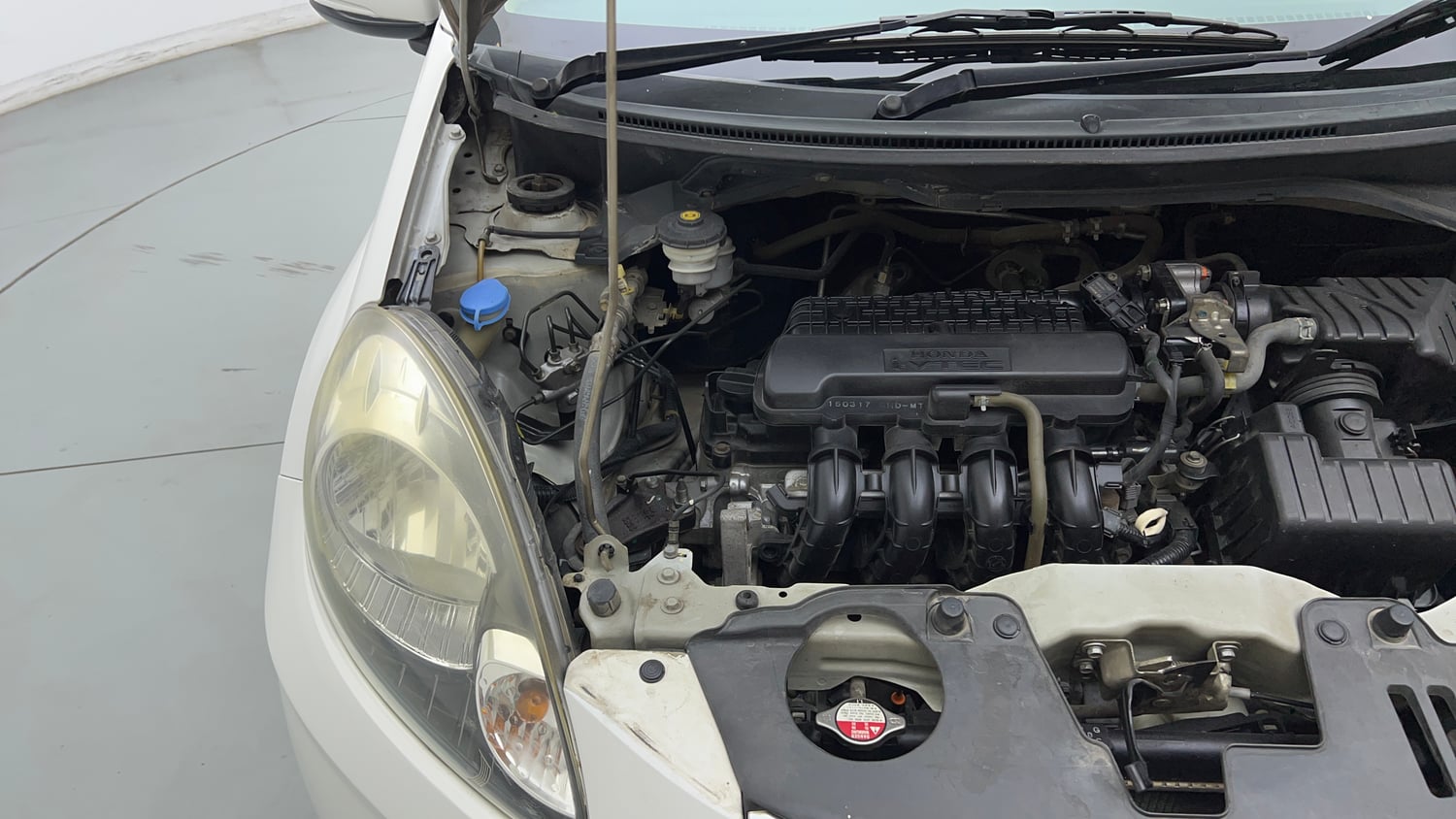Used 2015 Honda Amaze 1.2 S i-VTEC Petrol Manual engine ENGINE RIGHT SIDE VIEW
