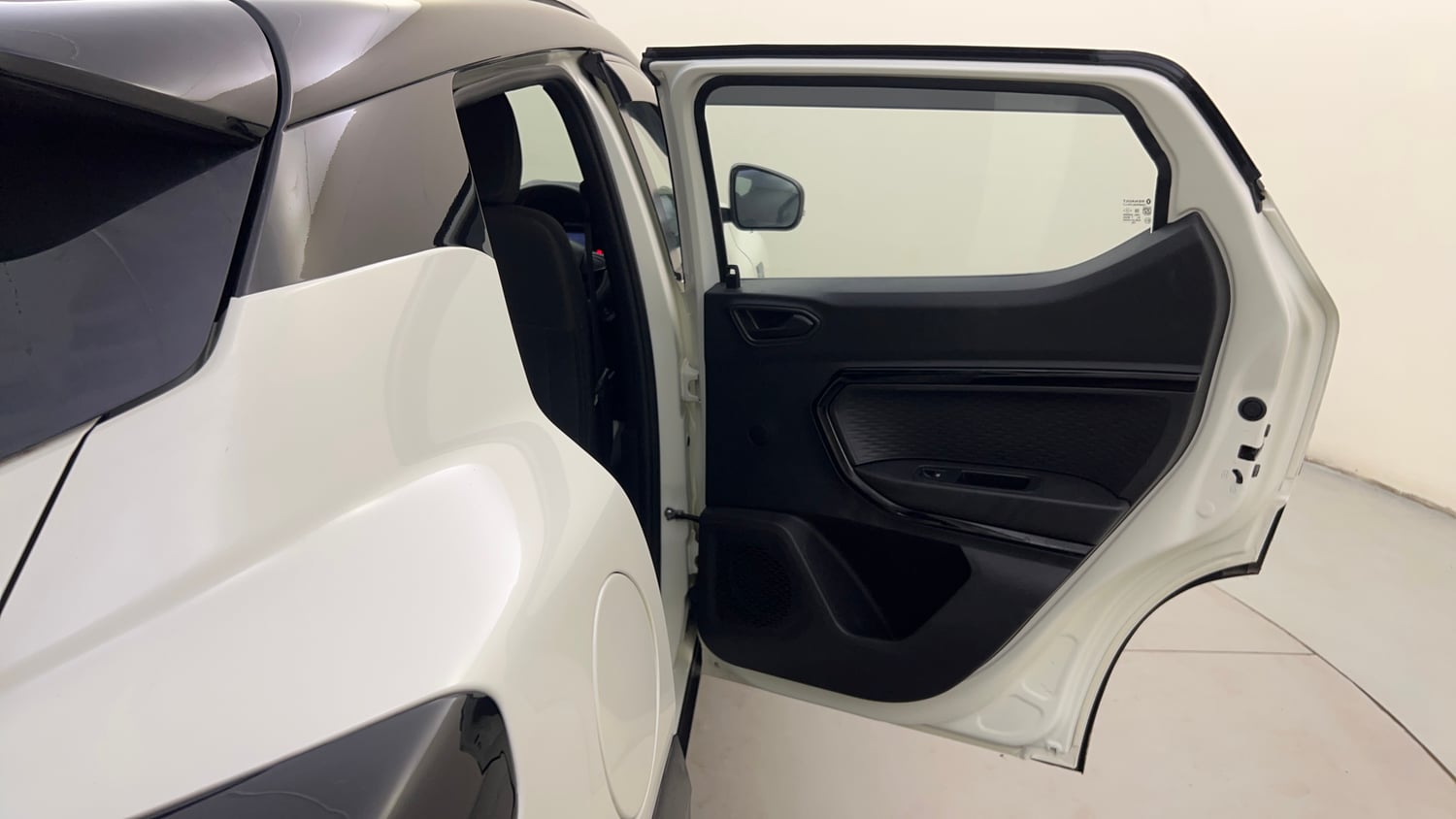 Used 2025 Renault Kiger RXL Petrol Manual interior RIGHT REAR DOOR OPEN VIEW