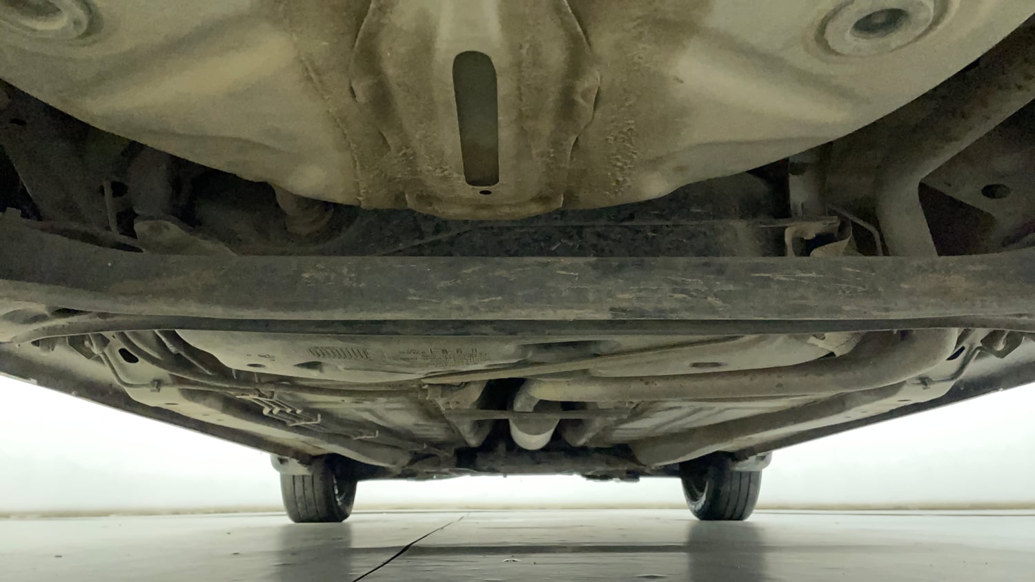 Used 2017 Maruti Suzuki Baleno Delta 1.3 Diesel Manual extra REAR UNDERBODY VIEW (TAKEN FROM REAR)