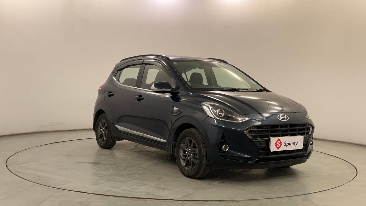 Used 2021 Hyundai Grand i10 Nios Sportz AMT 1.2 Kappa VTVT Petrol Automatic exterior RIGHT FRONT CORNER VIEW