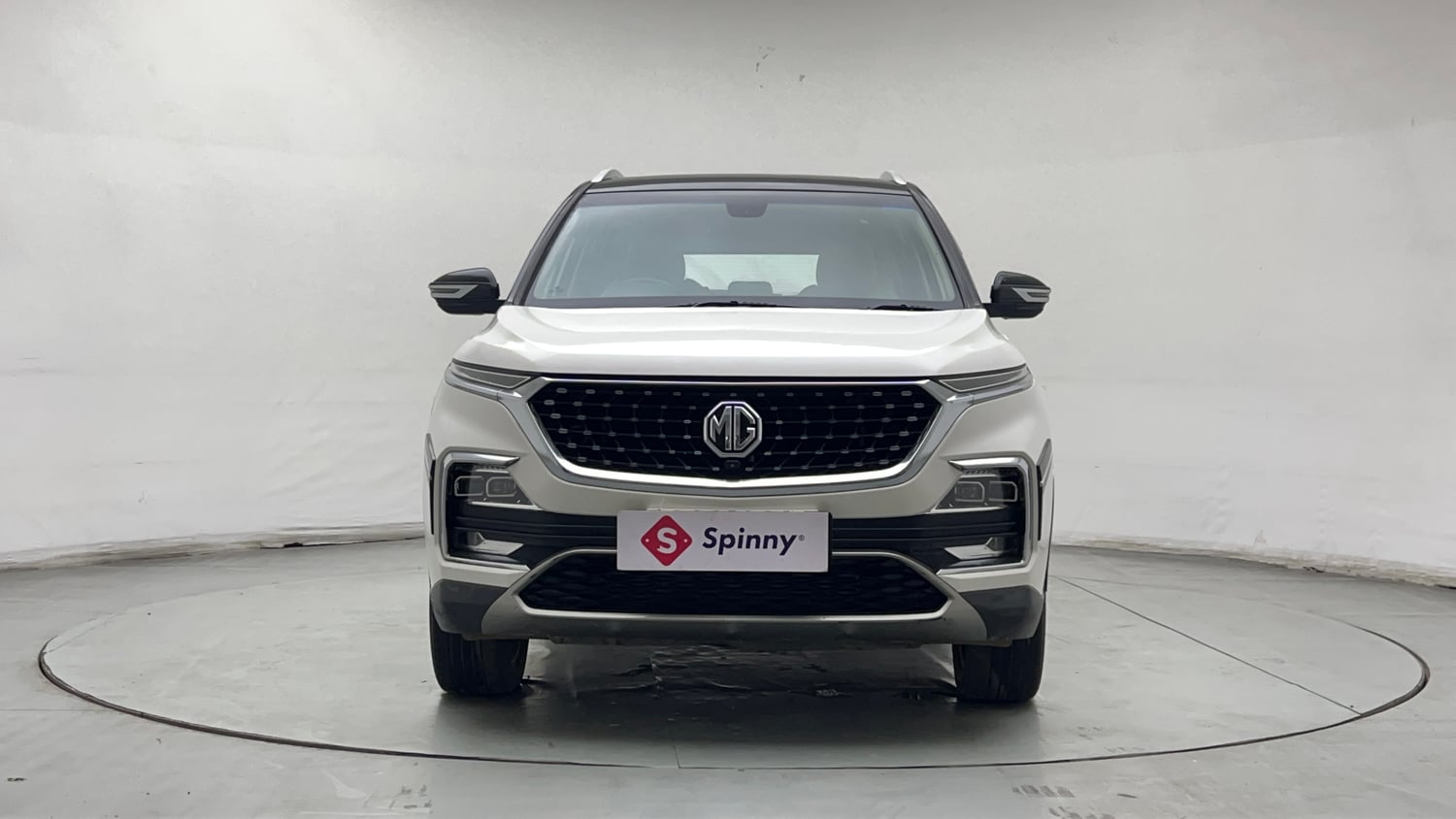 Used 2021 MG Motors Hector Sharp 1.5 Petrol Turbo Hybrid MT Dual Tone Hybrid Manual exterior FRONT VIEW