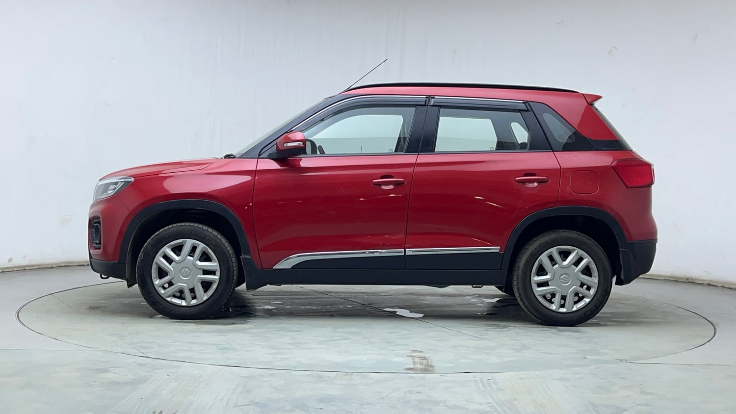 Used 2020 maruti-suzuki Vitara Brezza VXi Petrol Manual exterior LEFT SIDE VIEW