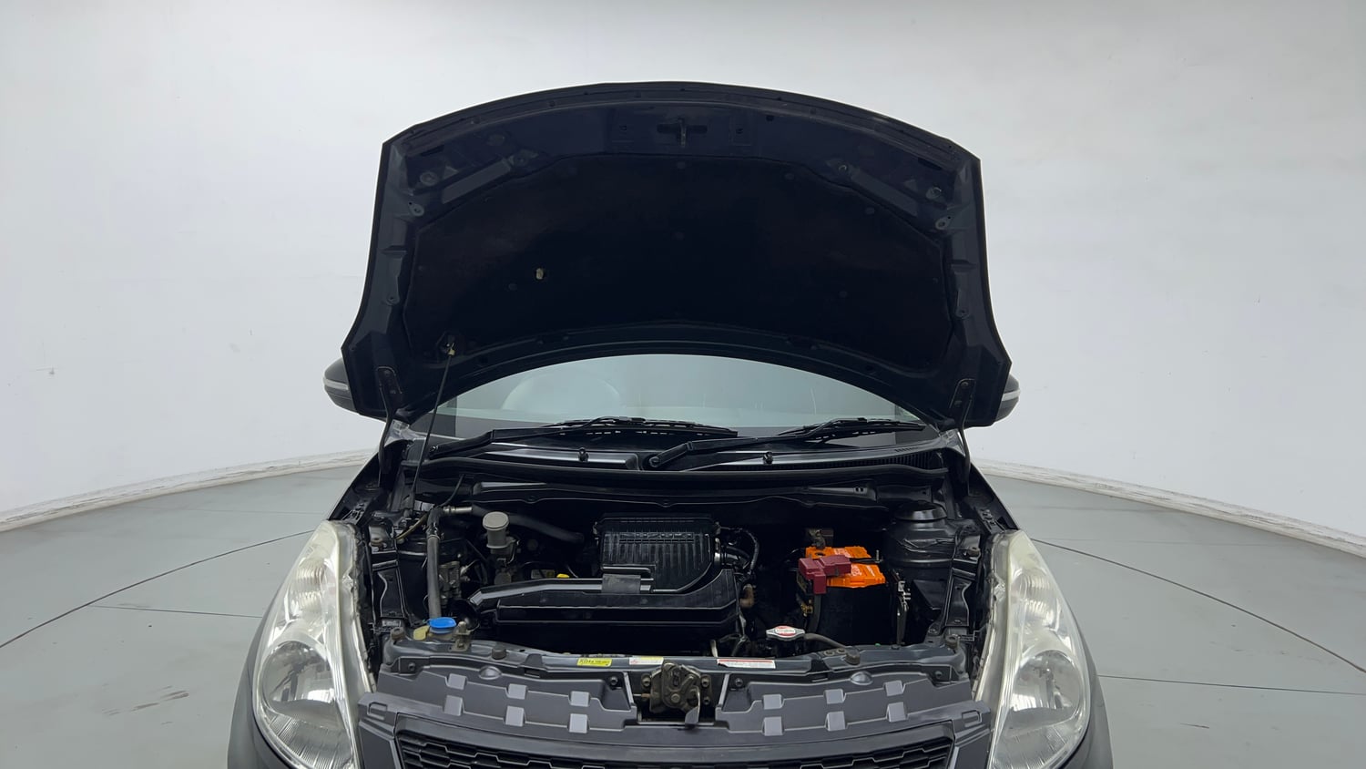 Used 2016 Maruti Suzuki Swift VXi Petrol Manual engine ENGINE & BONNET OPEN FRONT VIEW