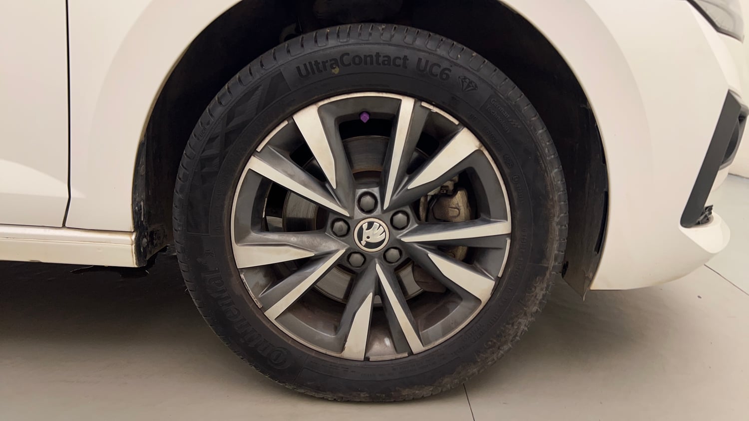 Used 2024 Skoda Slavia Style 1.5L TSI DSG Petrol Automatic tyres RIGHT FRONT TYRE RIM VIEW
