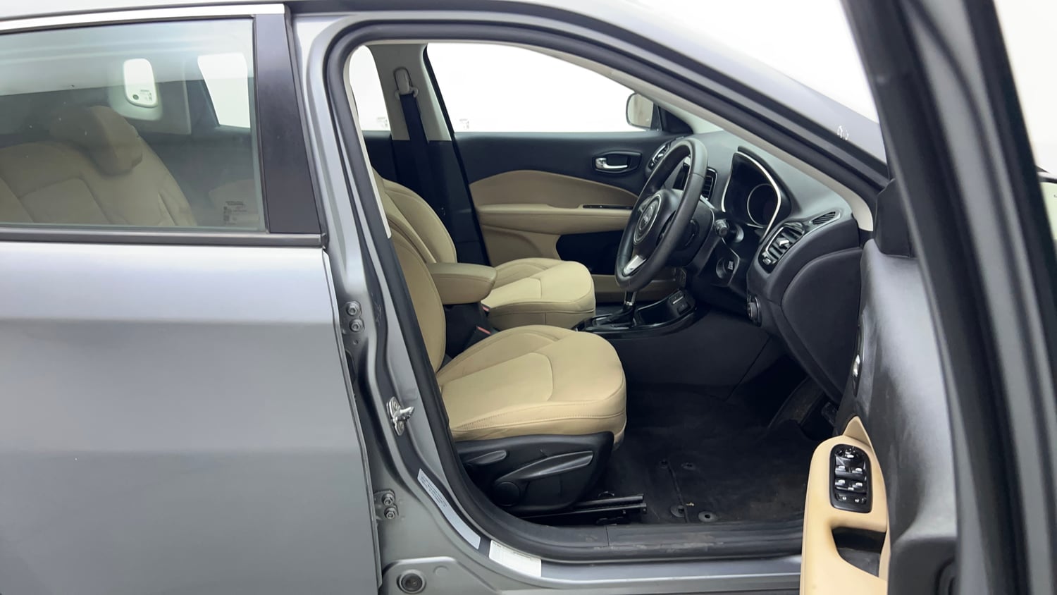 Used 2019 Jeep Compass Longitude (O) 1.4 Petrol AT Petrol Automatic interior RIGHT SIDE FRONT DOOR CABIN VIEW