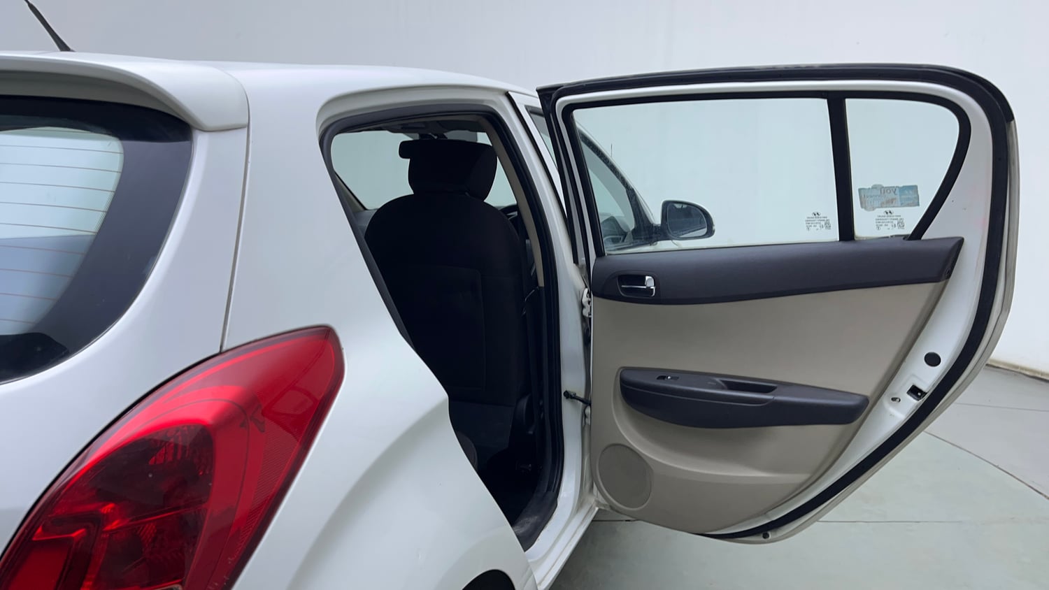 Used 2012 Hyundai i20 Asta 1.2 Petrol Manual interior RIGHT REAR DOOR OPEN VIEW