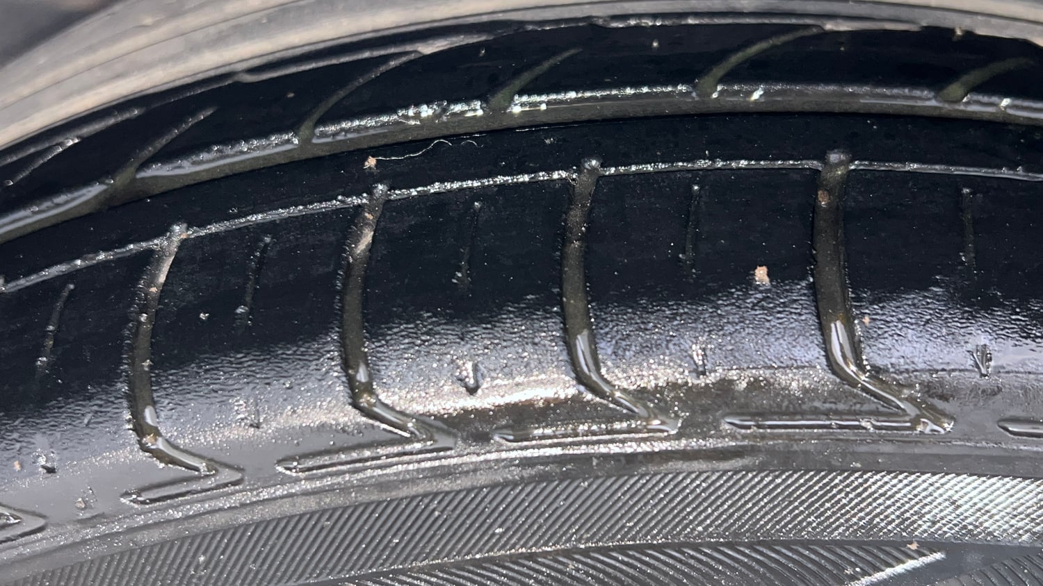 Used 2017 Honda City VX CVT Petrol Petrol Automatic tyres LEFT FRONT TYRE TREAD VIEW