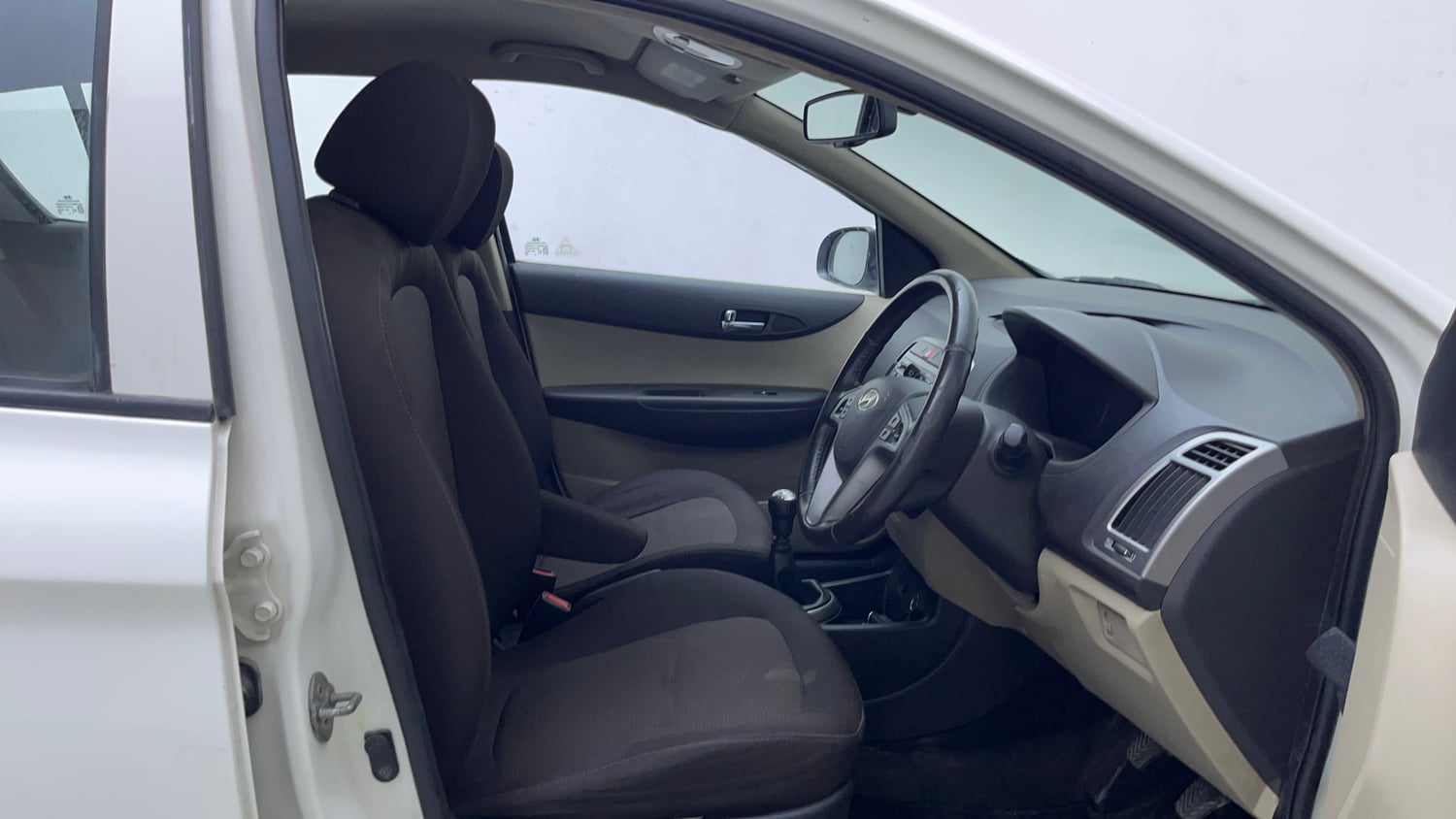 Used 2012 Hyundai i20 Asta 1.2 Petrol Manual interior RIGHT SIDE FRONT DOOR CABIN VIEW