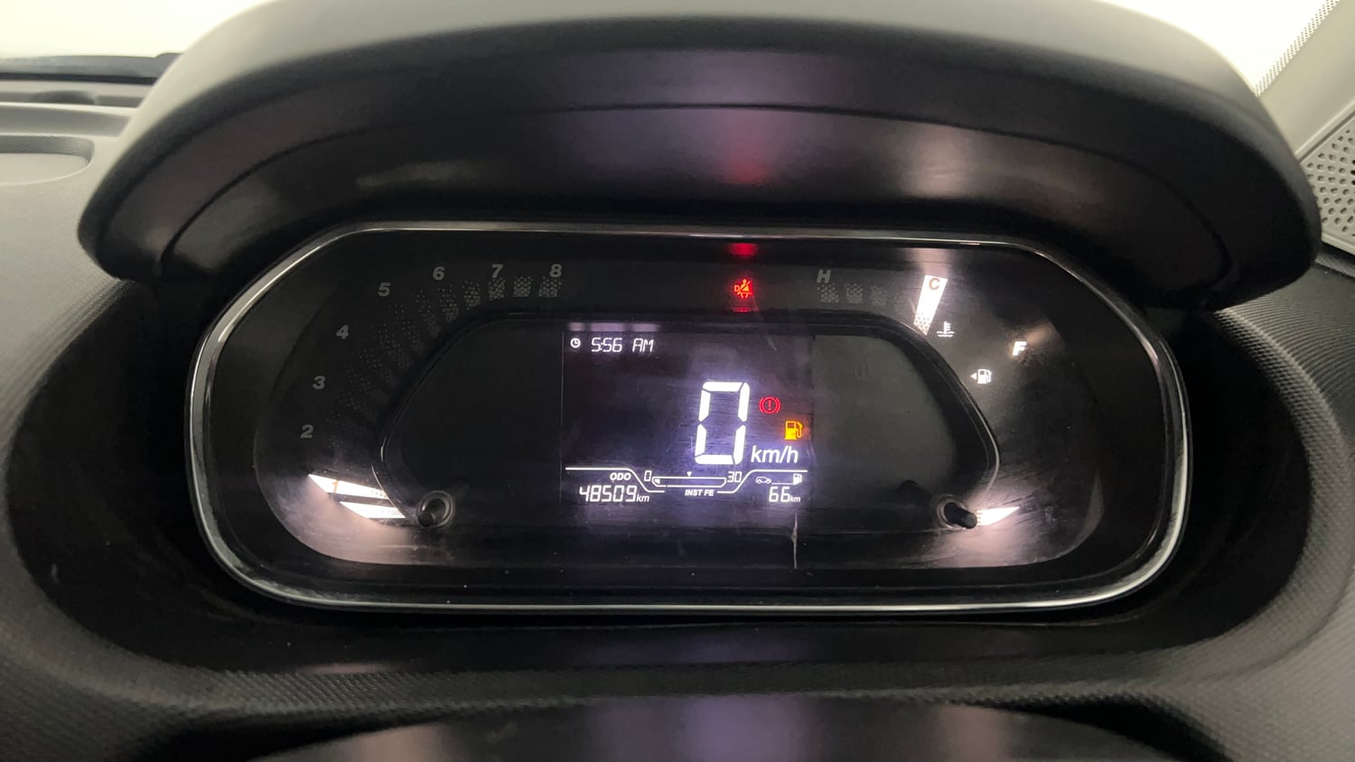 Used 2020 Tata Tiago XT Petrol Manual interior CLUSTERMETER VIEW