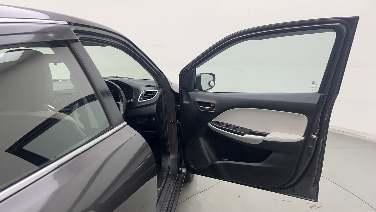 Used 2018 Maruti Suzuki Baleno Delta 1.2 Petrol Manual interior RIGHT FRONT DOOR OPEN VIEW