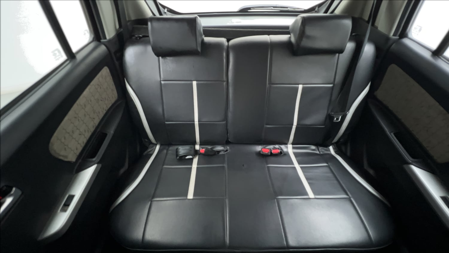 Used 2013 Maruti Suzuki Wagon R VXI Petrol Manual interior REAR SEAT CONDITION VIEW