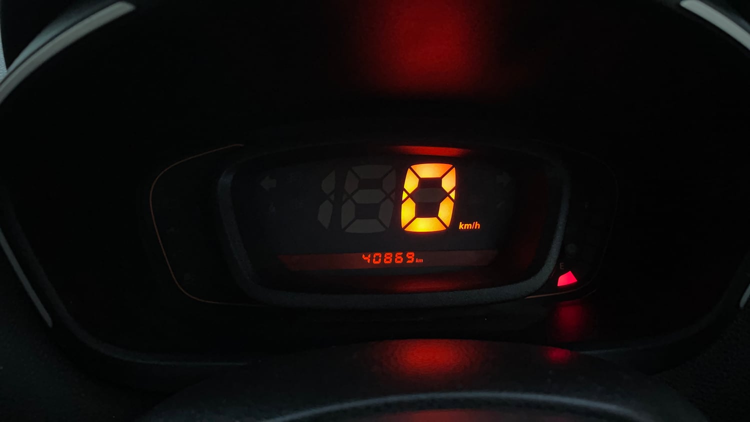Used 2018 Renault Kwid 1.0 RXL Petrol Manual interior CLUSTERMETER VIEW