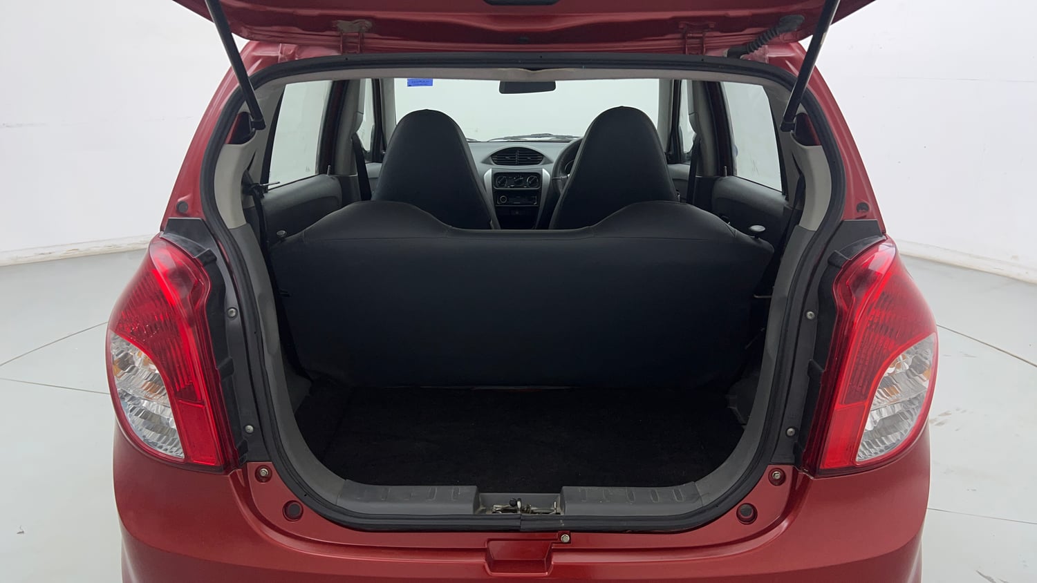 Used 2013 Maruti Suzuki Alto 800 Lxi Petrol Manual interior DICKY INSIDE VIEW