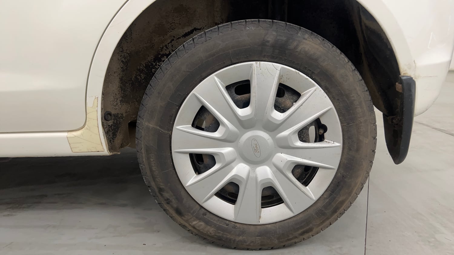 Used 2013 Ford Figo Duratorq Diesel ZXI 1.4 Diesel Manual tyres LEFT REAR TYRE RIM VIEW