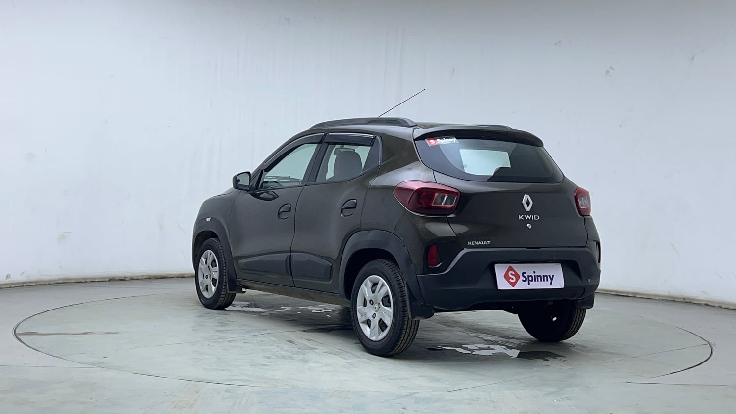 Used 2022 Renault Kwid RXT 1.0 AMT Petrol Automatic exterior LEFT REAR CORNER VIEW