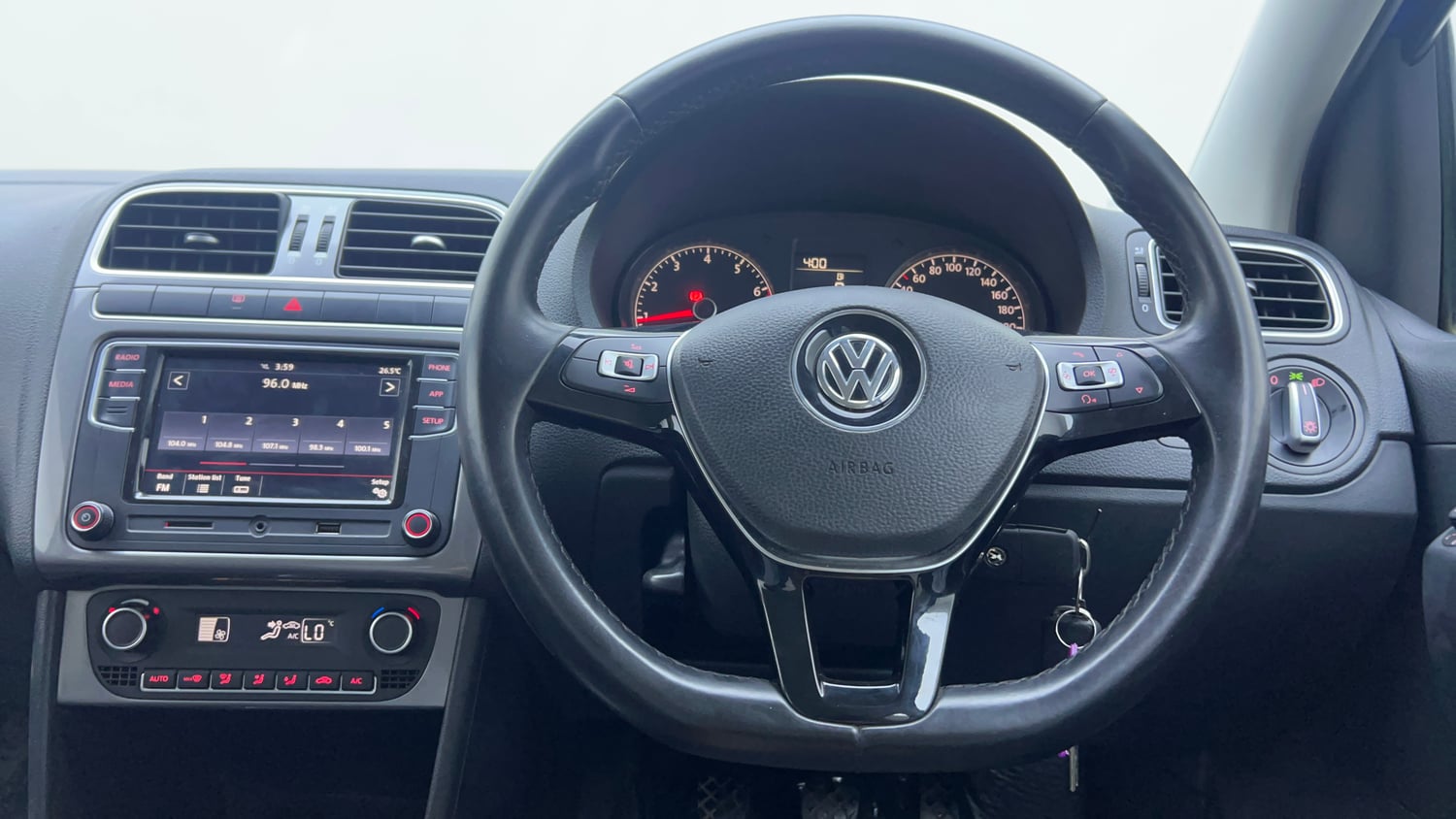 Used 2019 Volkswagen Polo Highline Plus 1.0 (P) 16 Alloy Petrol Manual interior STEERING VIEW