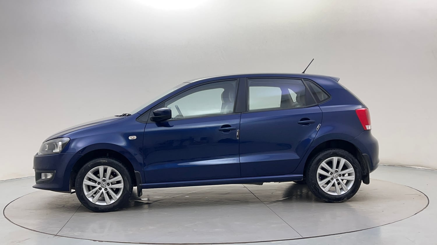 Used 2014 Volkswagen Polo Highline1.2L (P) Petrol Manual exterior LEFT SIDE VIEW