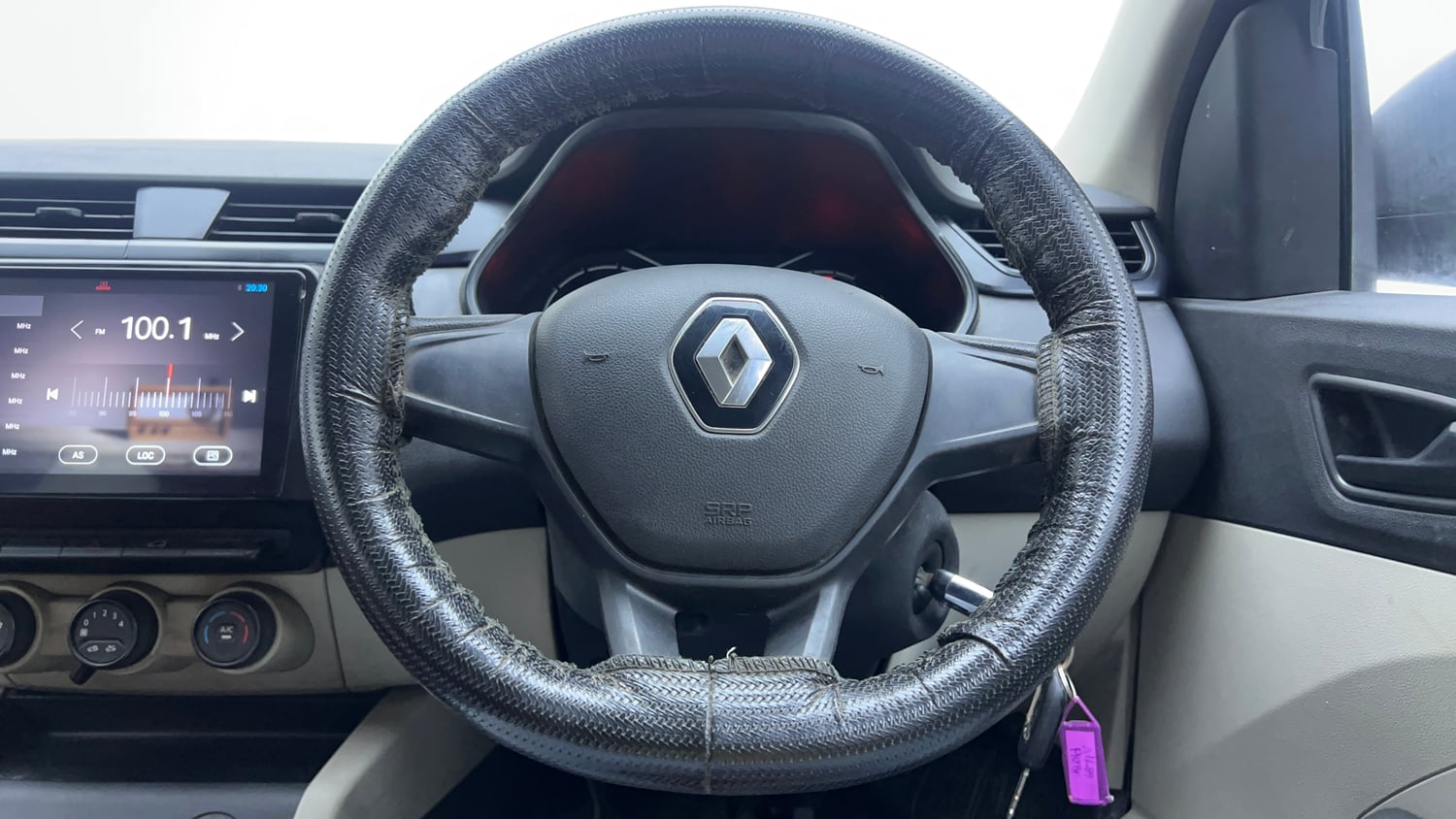 Used 2019 Renault Triber RXE Petrol Manual interior STEERING VIEW