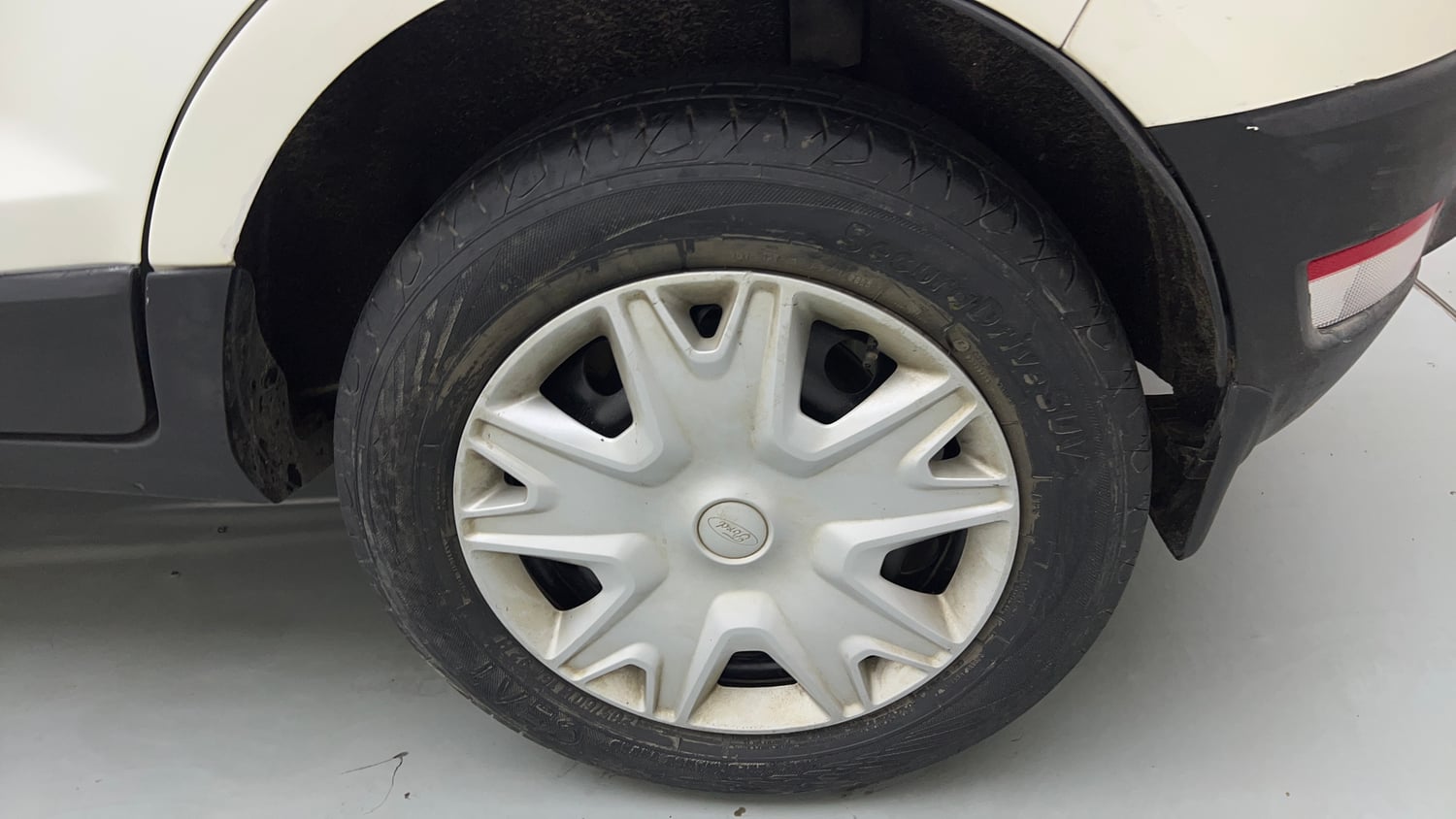 Used 2018 Ford EcoSport Trend + 1.5L TDCi Diesel Manual tyres LEFT REAR TYRE RIM VIEW