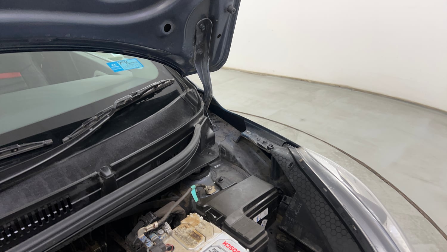Used 2021 Hyundai Grand i10 Nios Sportz AMT 1.2 Kappa VTVT Petrol Automatic engine ENGINE LEFT SIDE HINGE & APRON VIEW
